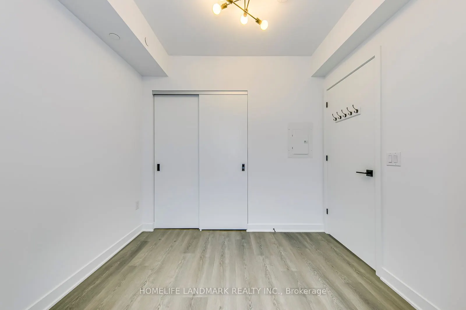 36 Zorra St, #2002