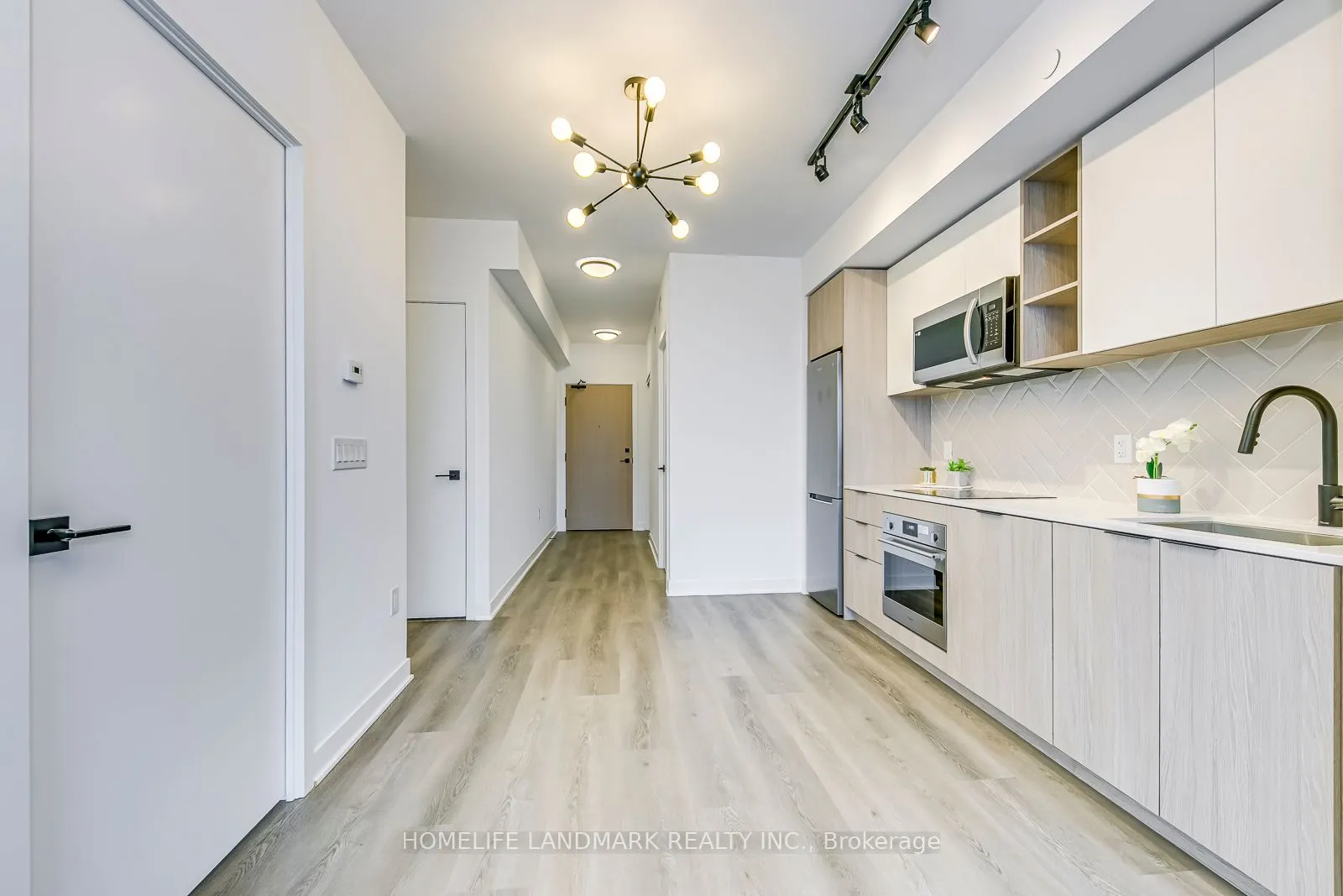 36 Zorra St, #2002