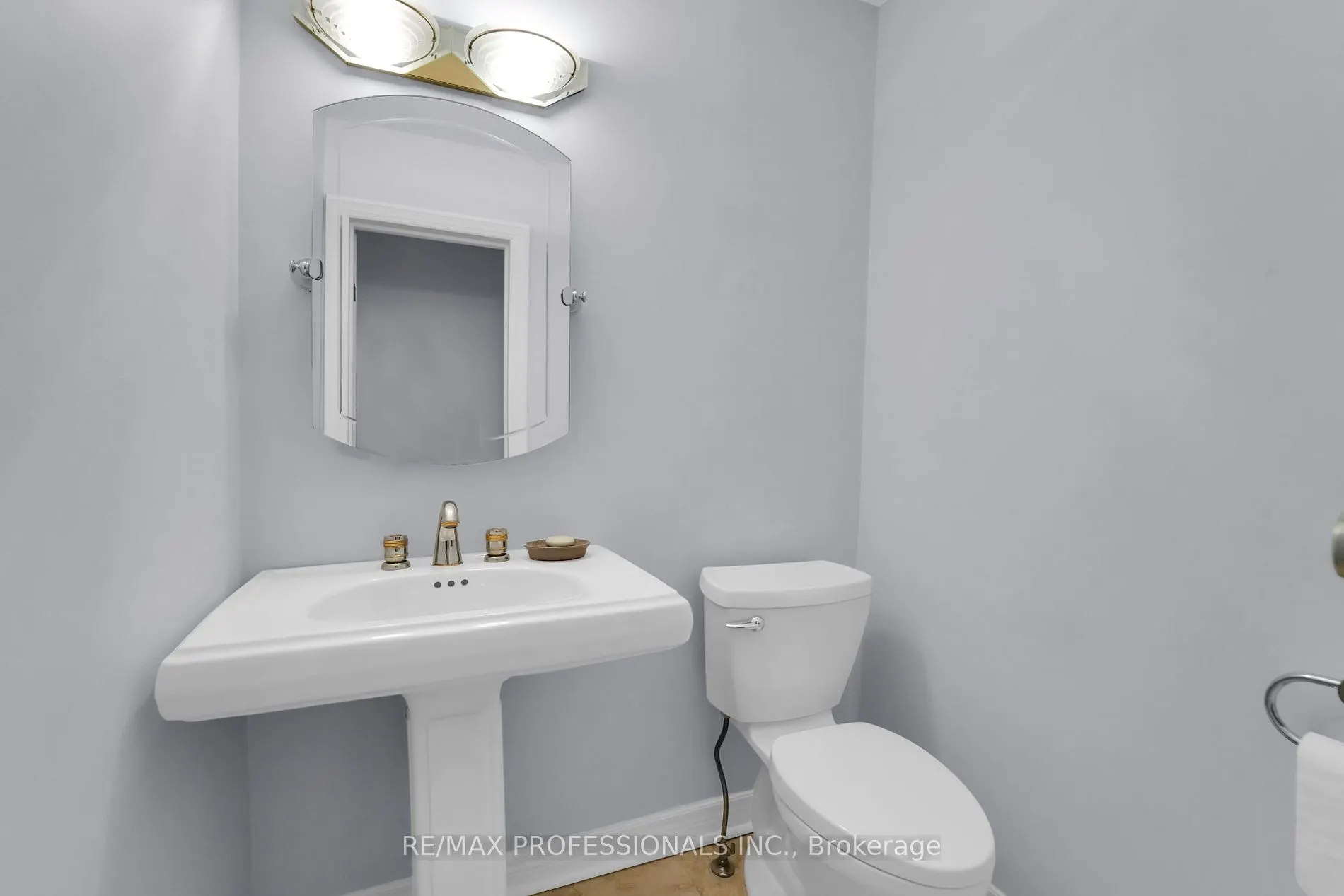 33 Bonnyview Dr