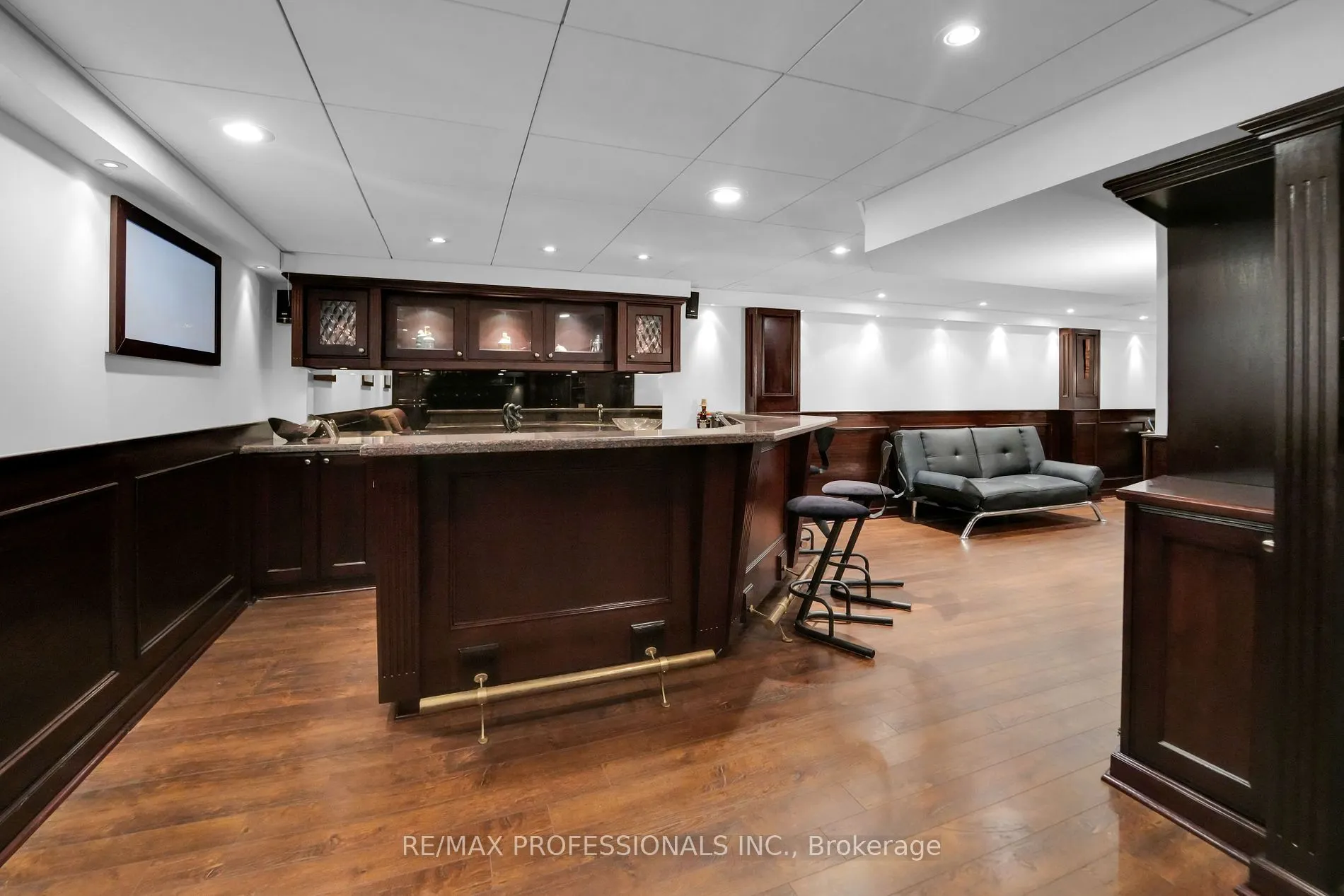 33 Bonnyview Dr