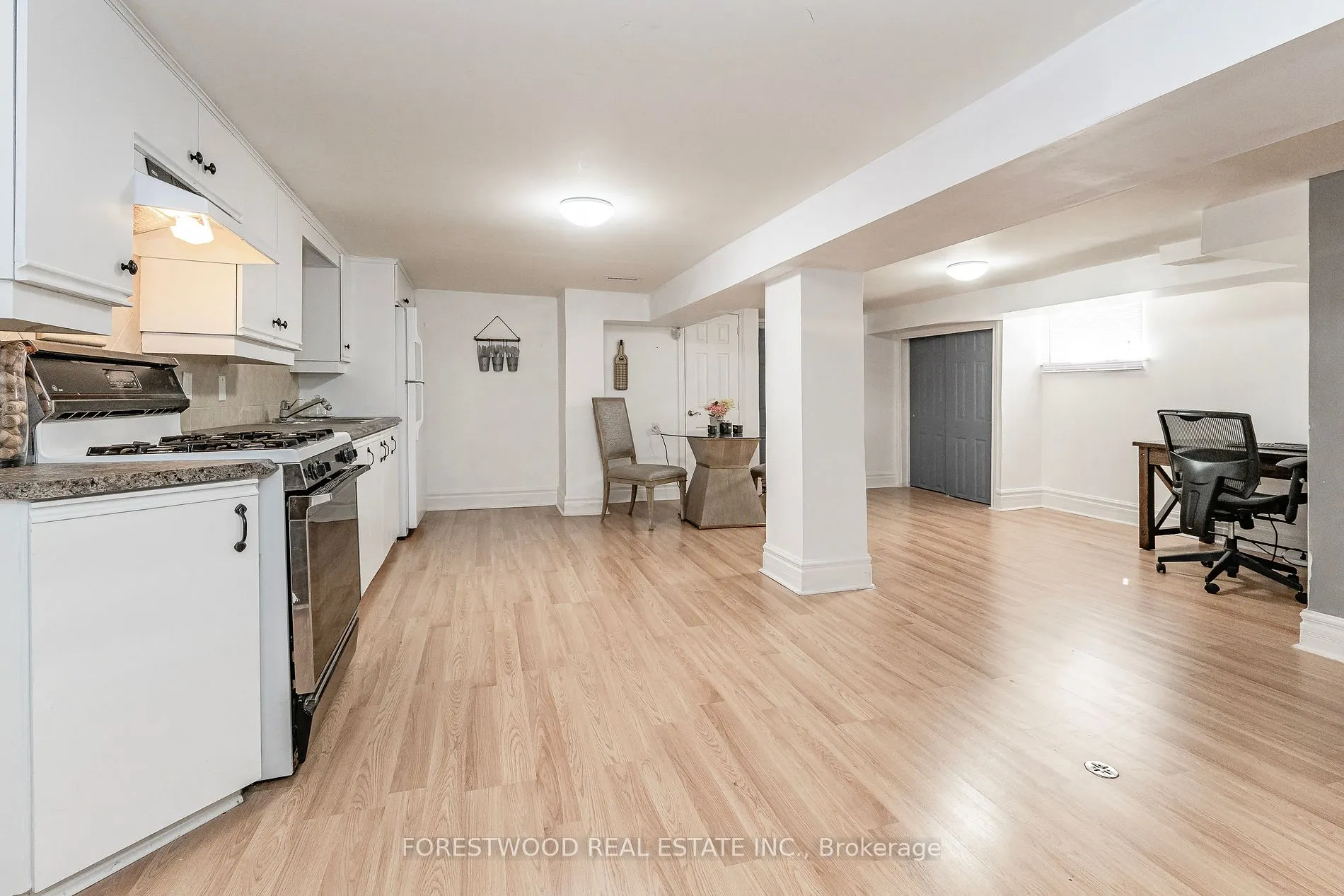 138 Winston Park Blvd
