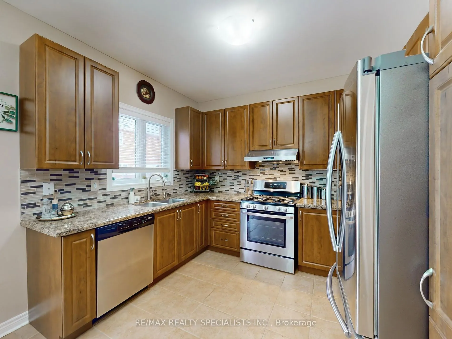 29 Rathmore St