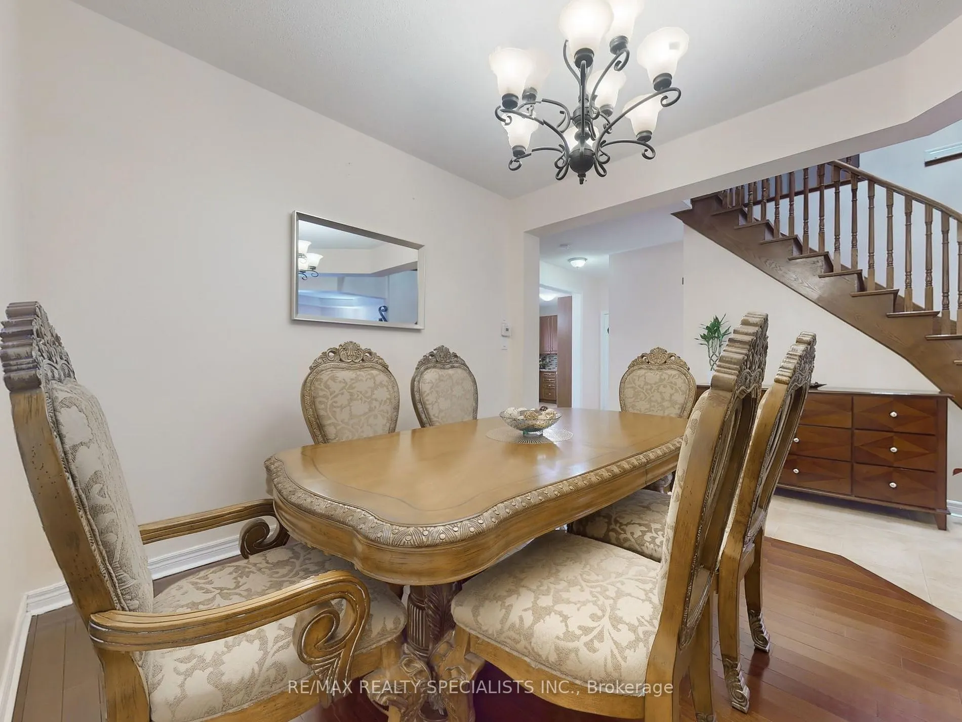 29 Rathmore St