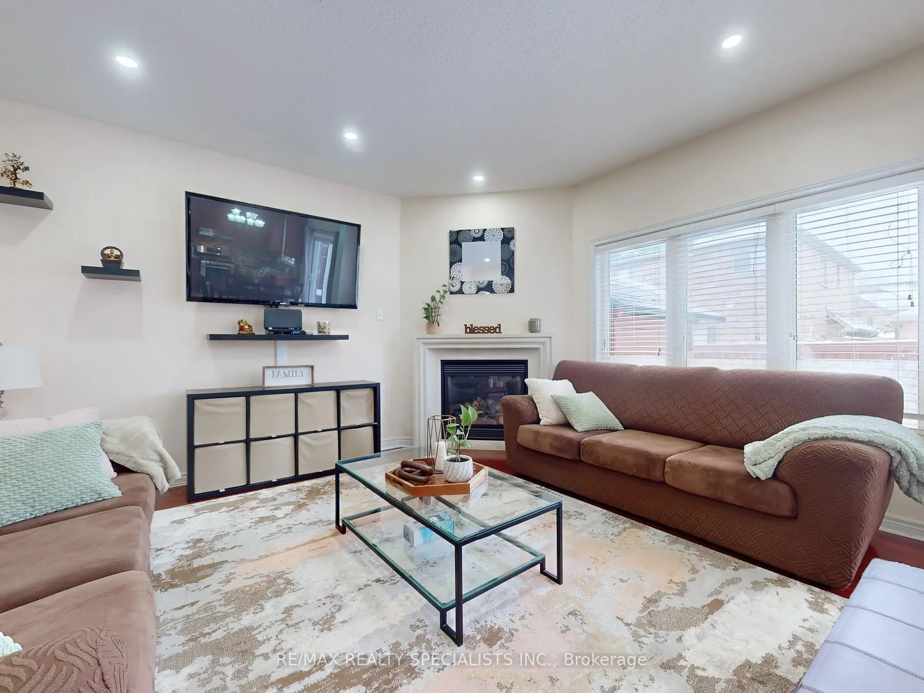 29 Rathmore St