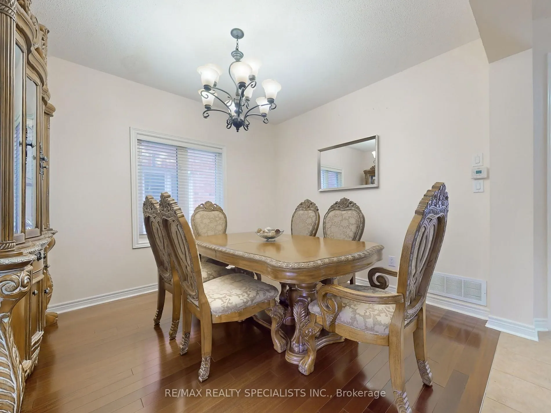 29 Rathmore St