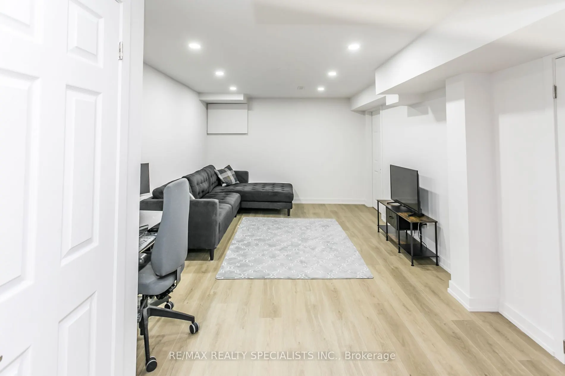 3400 Rhonda Valley Blvd, #5