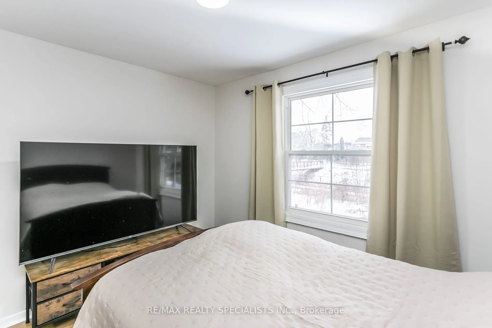 3400 Rhonda Valley Blvd, #5