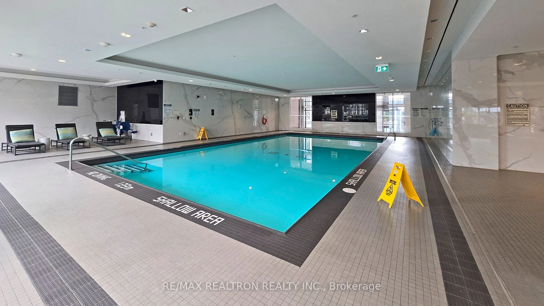 7 Mabelle Ave, #308A
