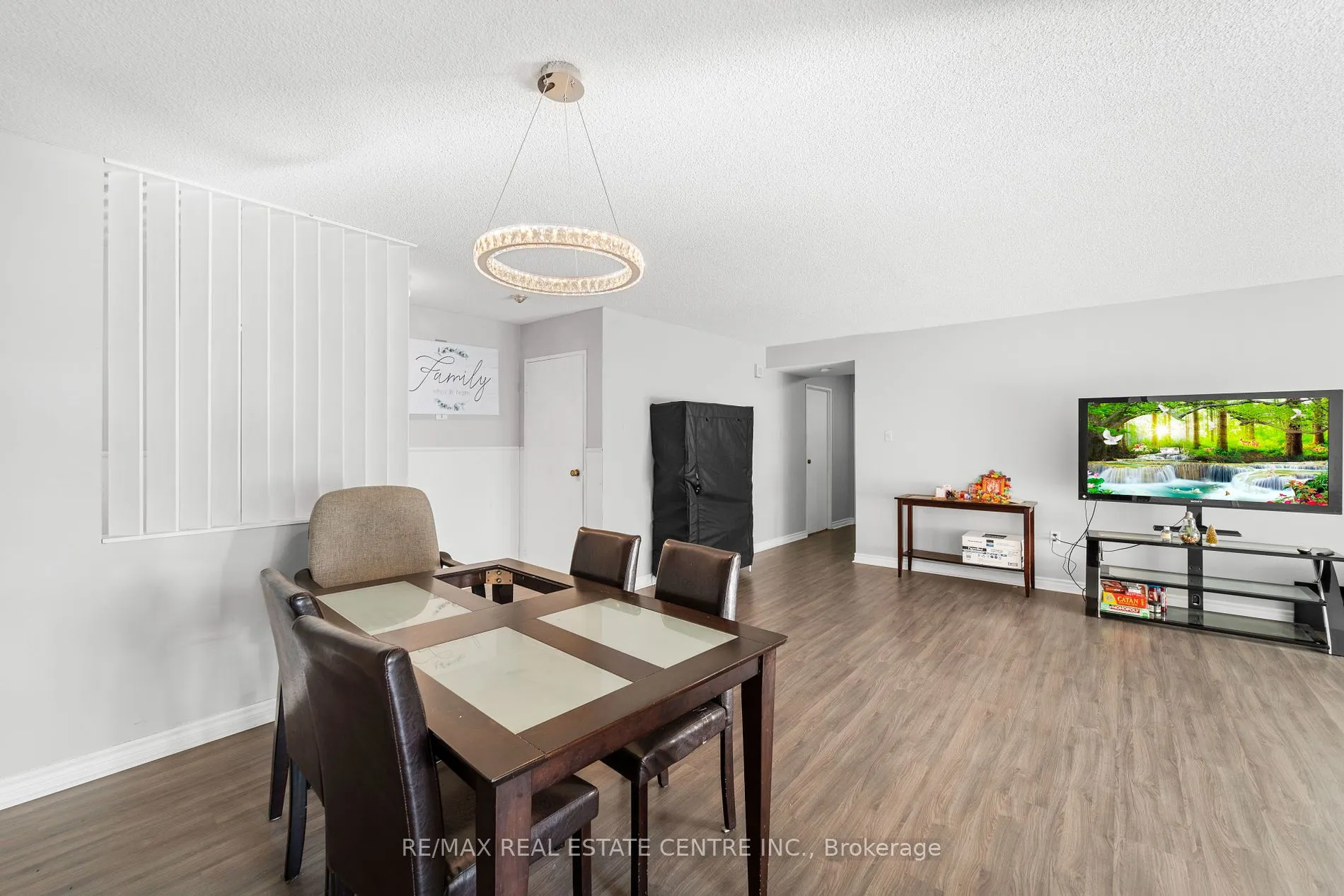 4 Kings cross Rd, #1402