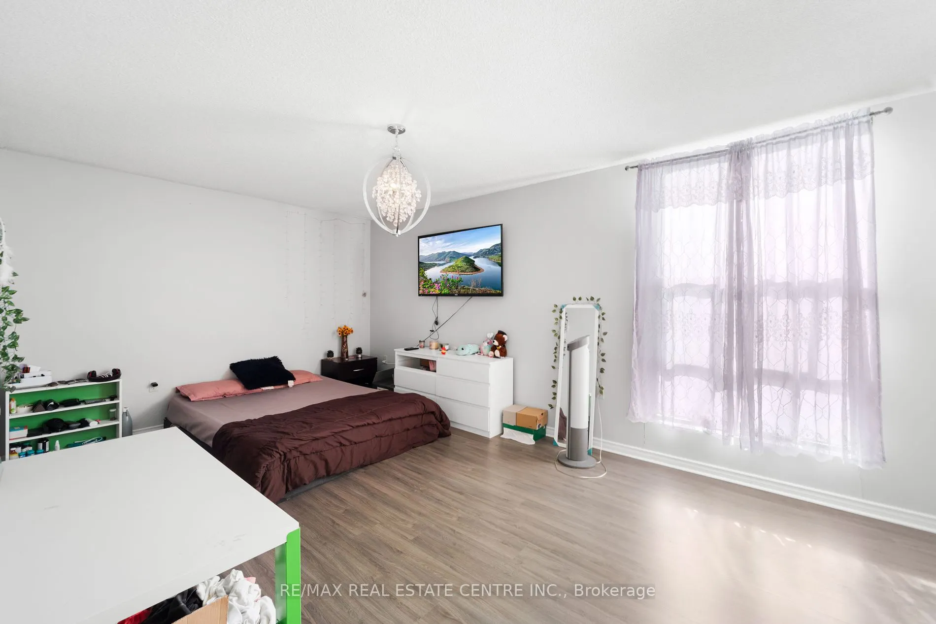 4 Kings cross Rd, #1402