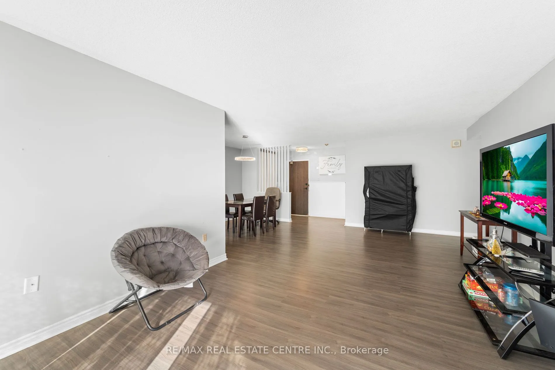 4 Kings cross Rd, #1402
