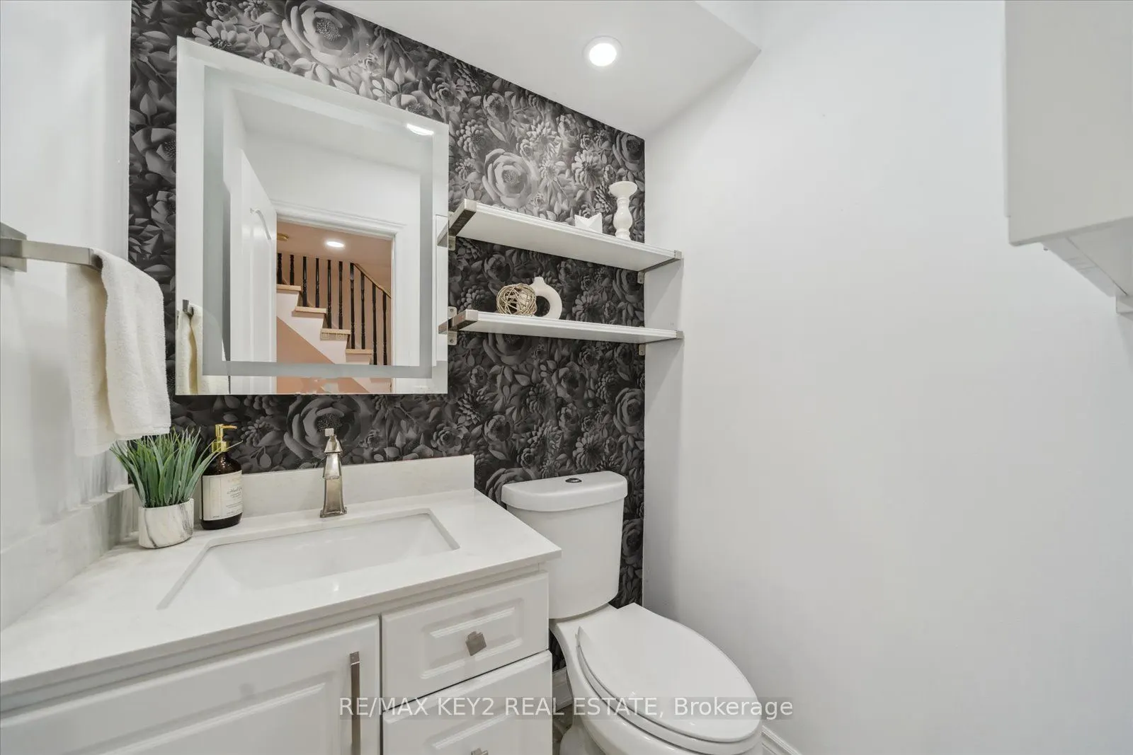 5055 Heatherleigh Ave, #112
