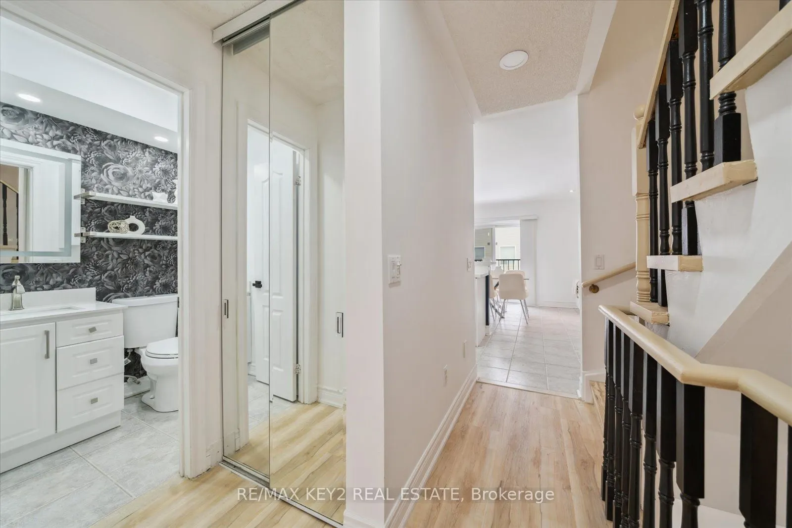 5055 Heatherleigh Ave, #112
