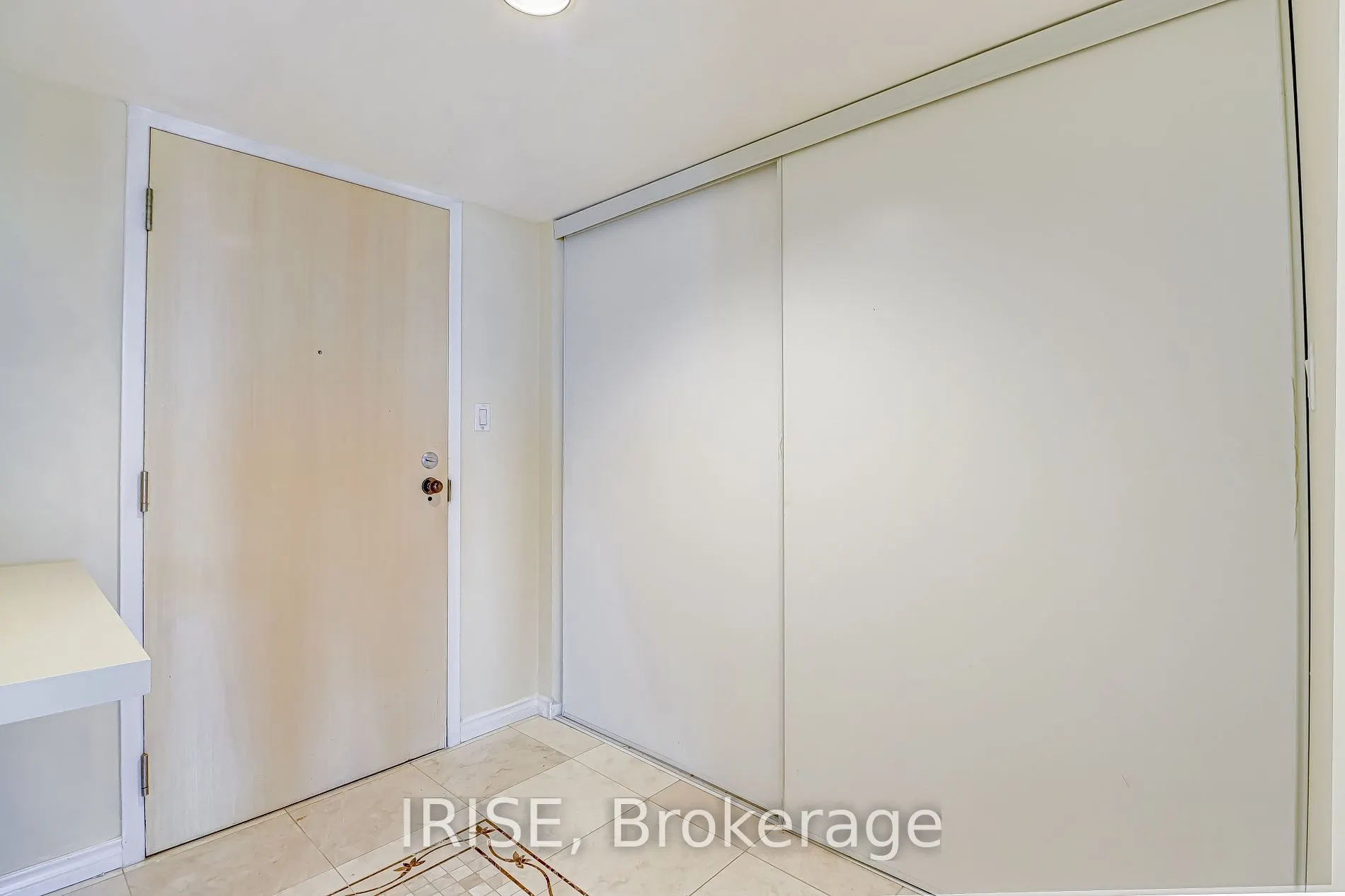 50 Eglinton Ave, #1802