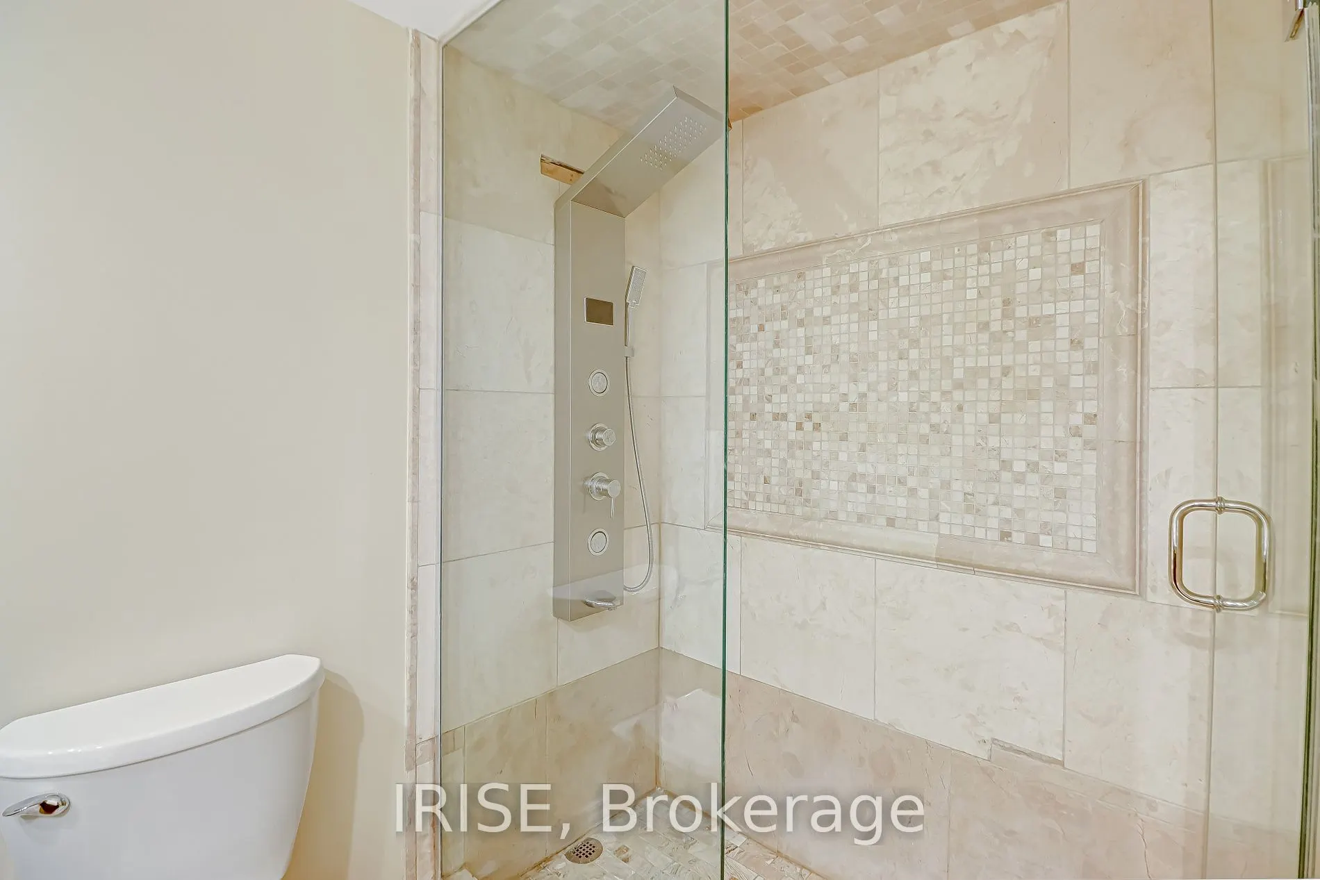 50 Eglinton Ave, #1802
