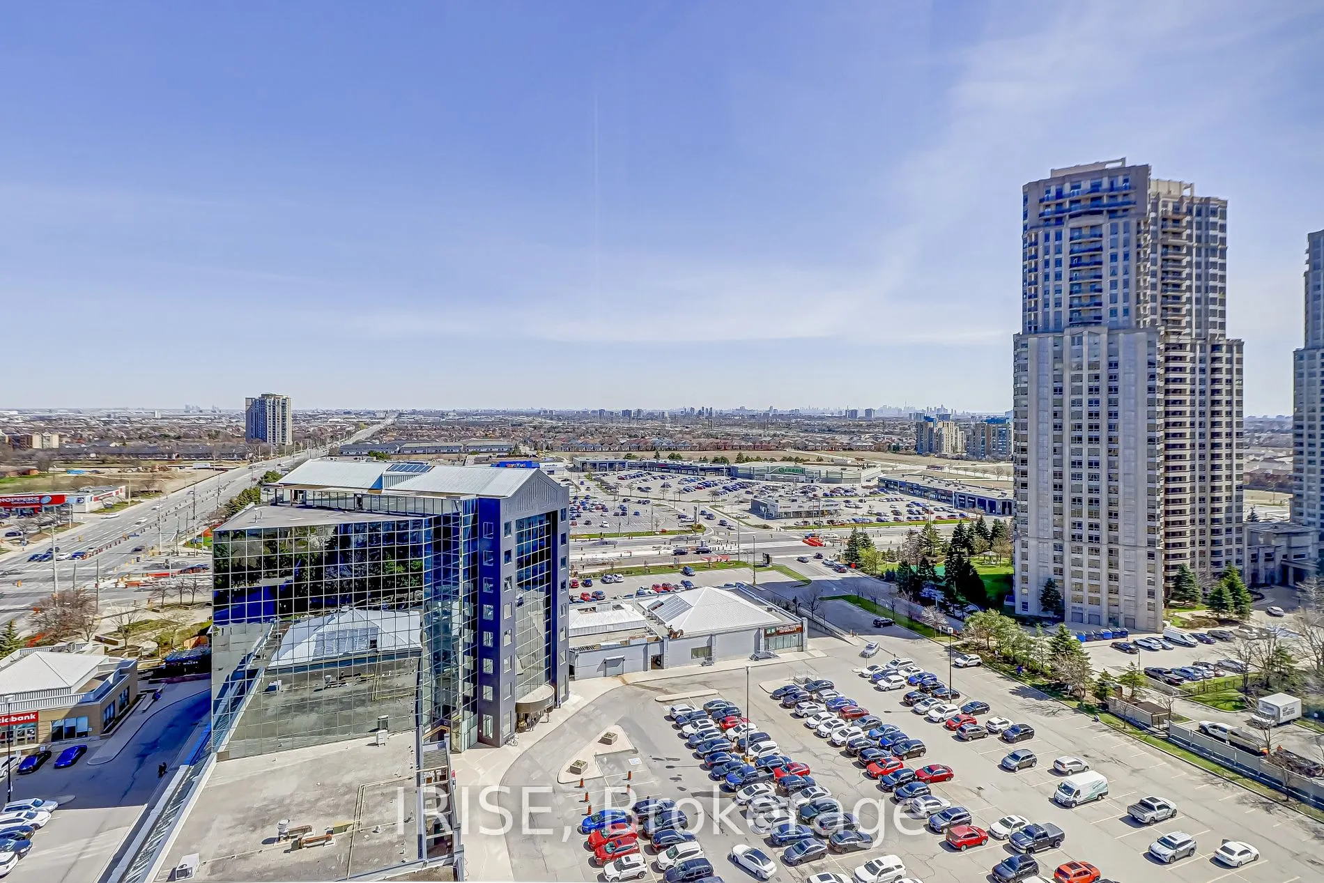 50 Eglinton Ave, #1802