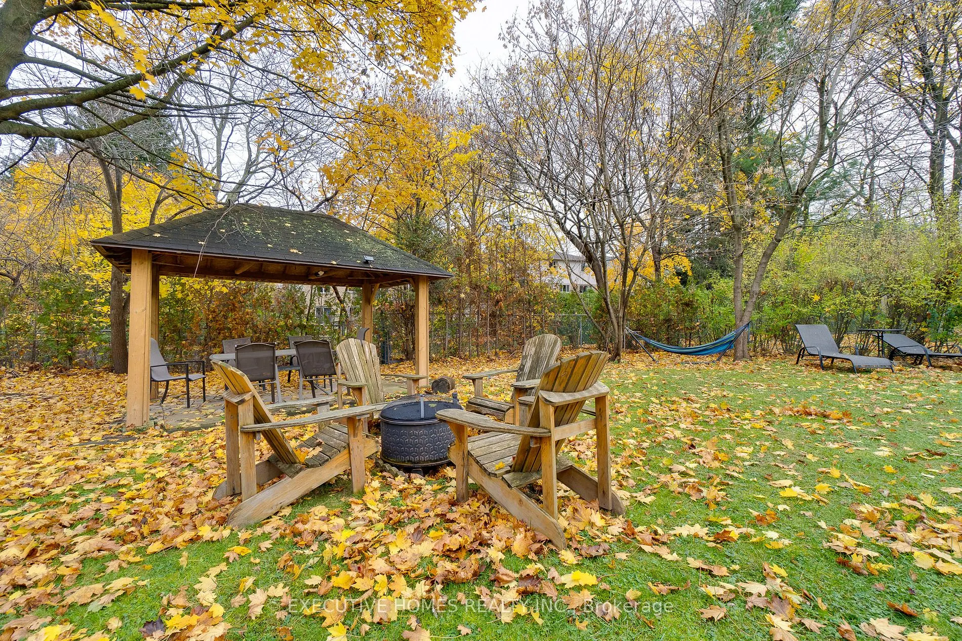 208 Glen Oak Dr