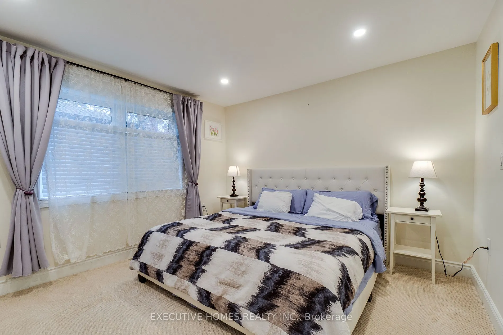 208 Glen Oak Dr