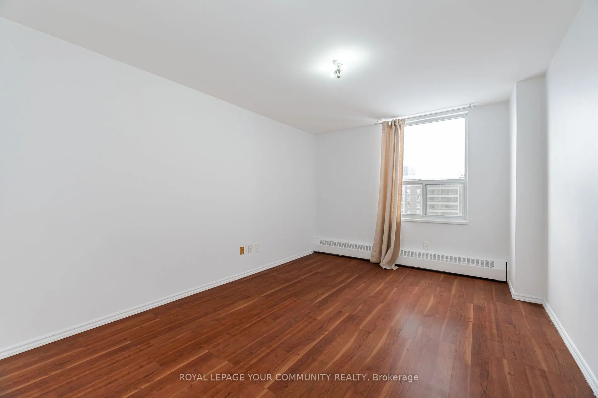 25 Four Winds Dr, #902