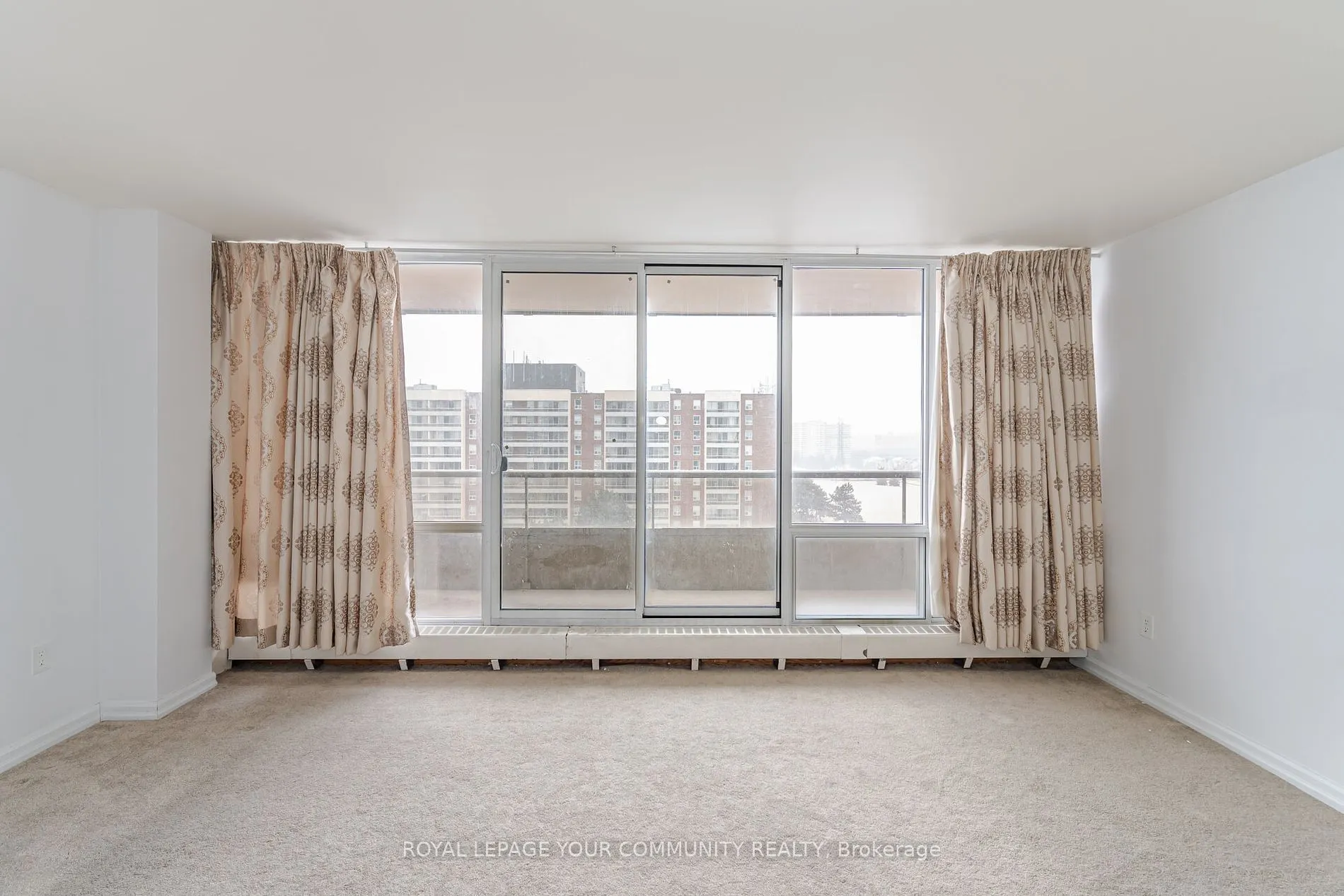 25 Four Winds Dr, #902