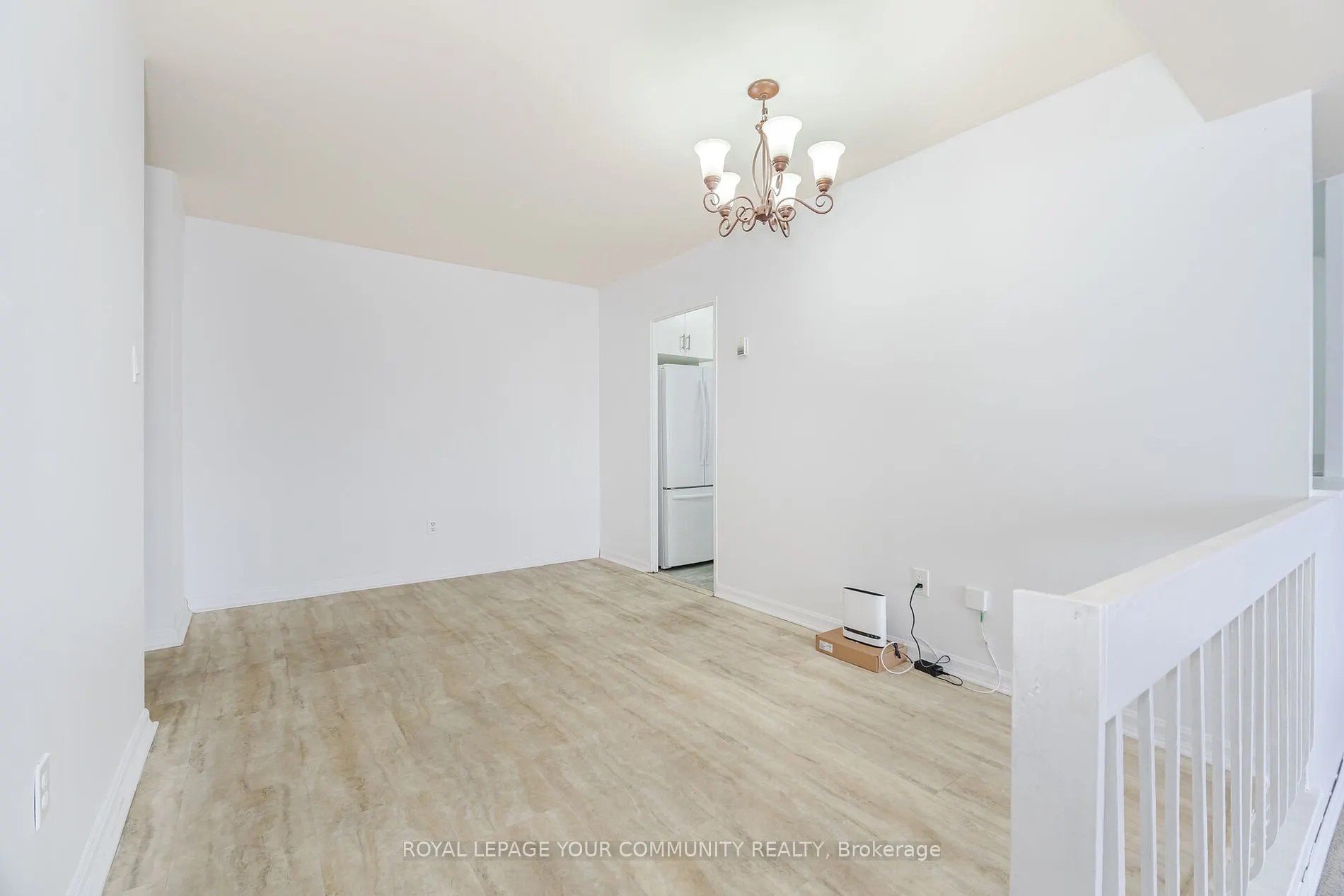 25 Four Winds Dr, #902