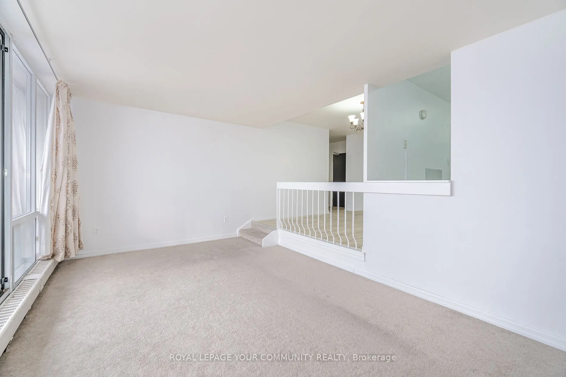 25 Four Winds Dr, #902