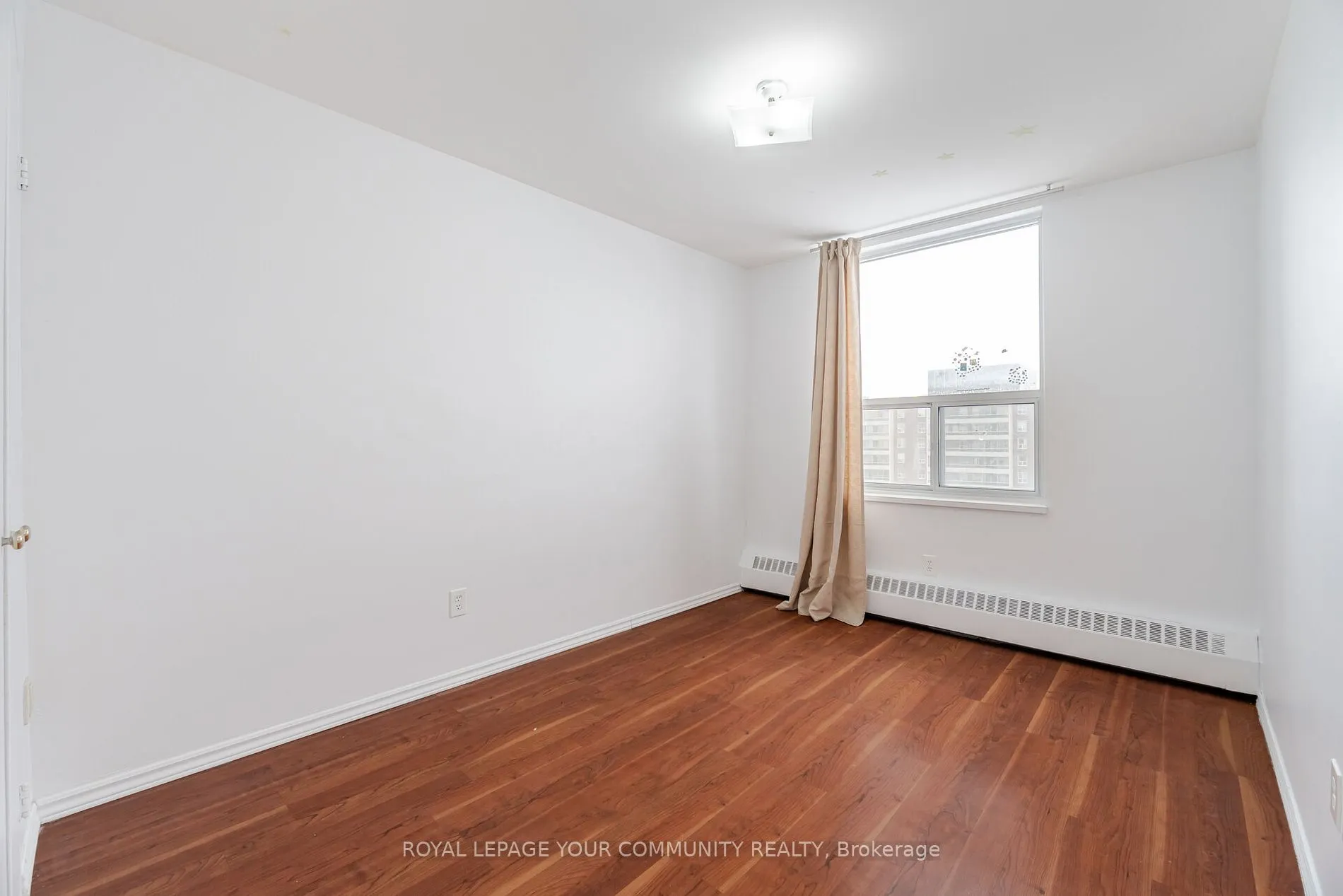 25 Four Winds Dr, #902