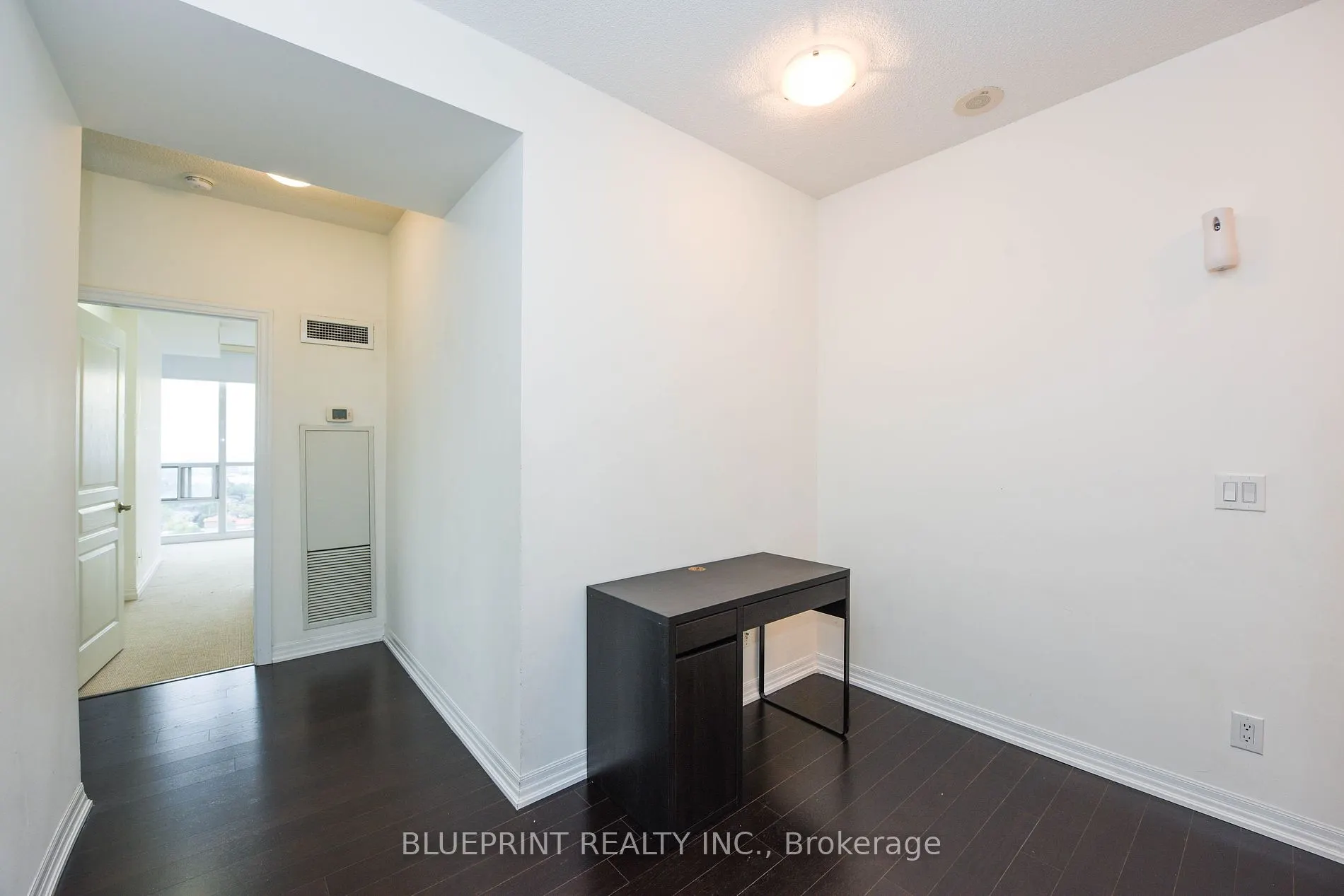 223 Webb Dr, #2002