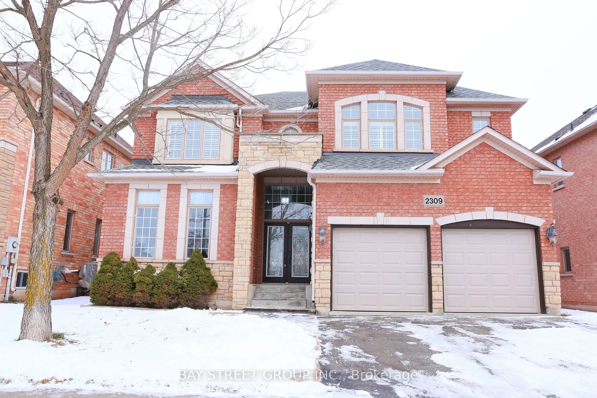 2309 Coronation Dr