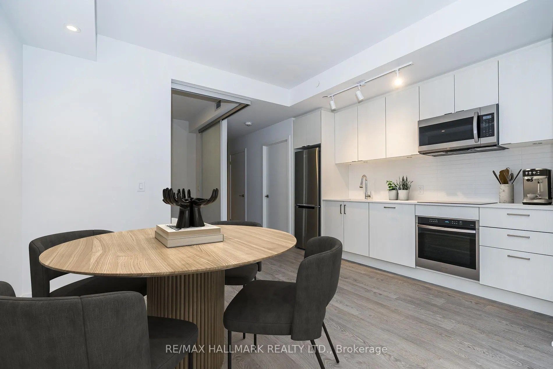 1928 Lake Shore Boulevard W, #1806