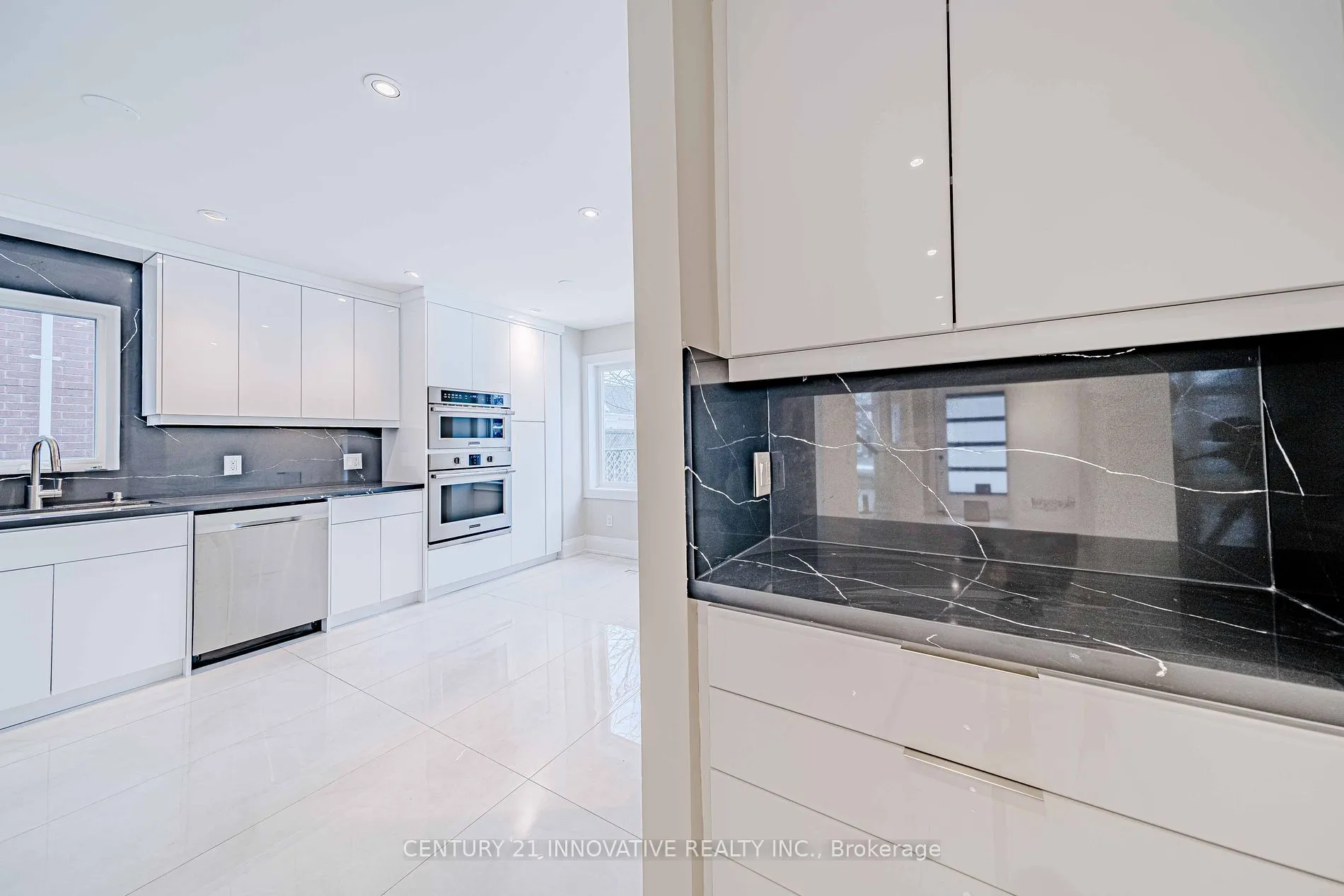 2605 Devonsley Cres