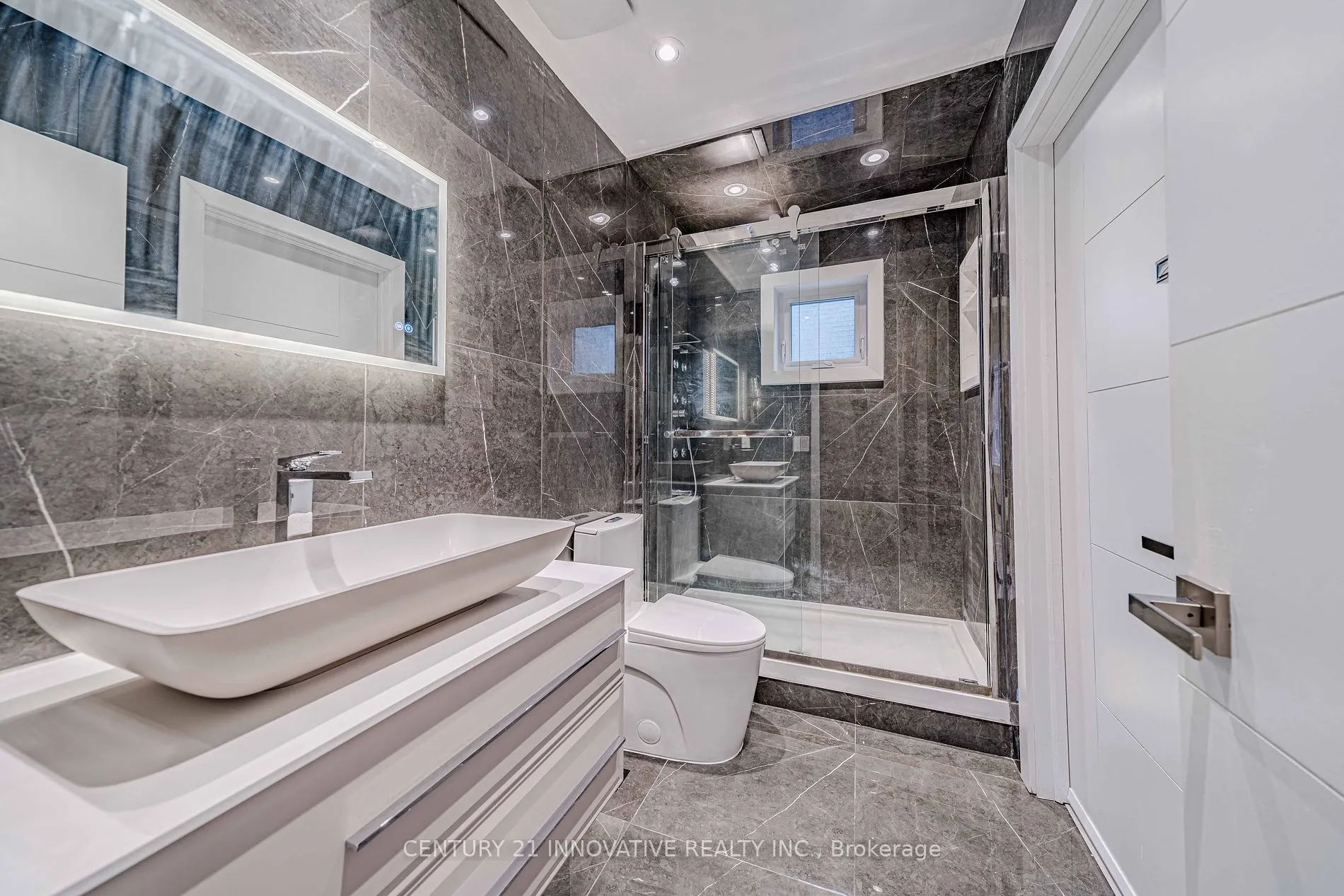 2605 Devonsley Cres