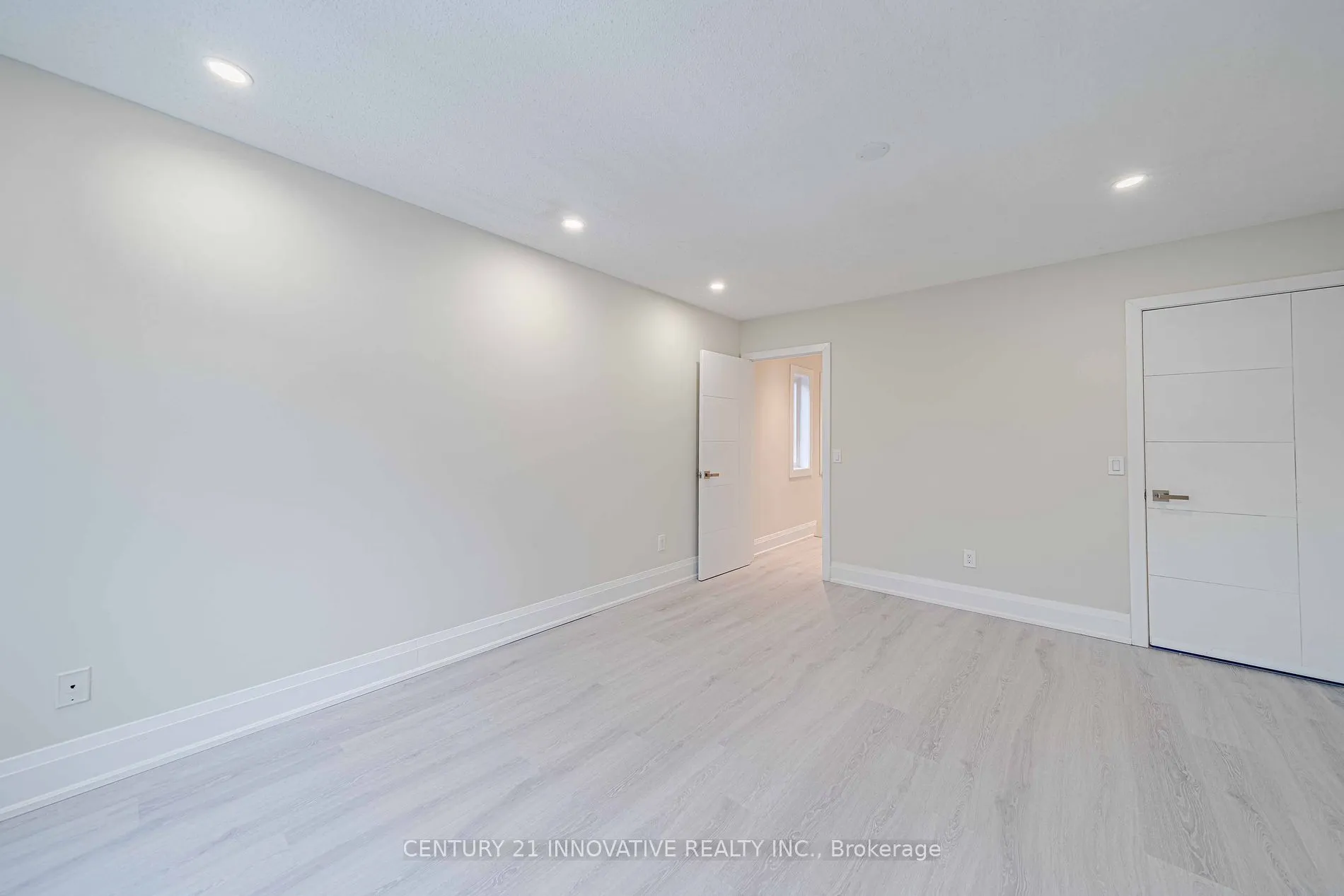 2605 Devonsley Cres