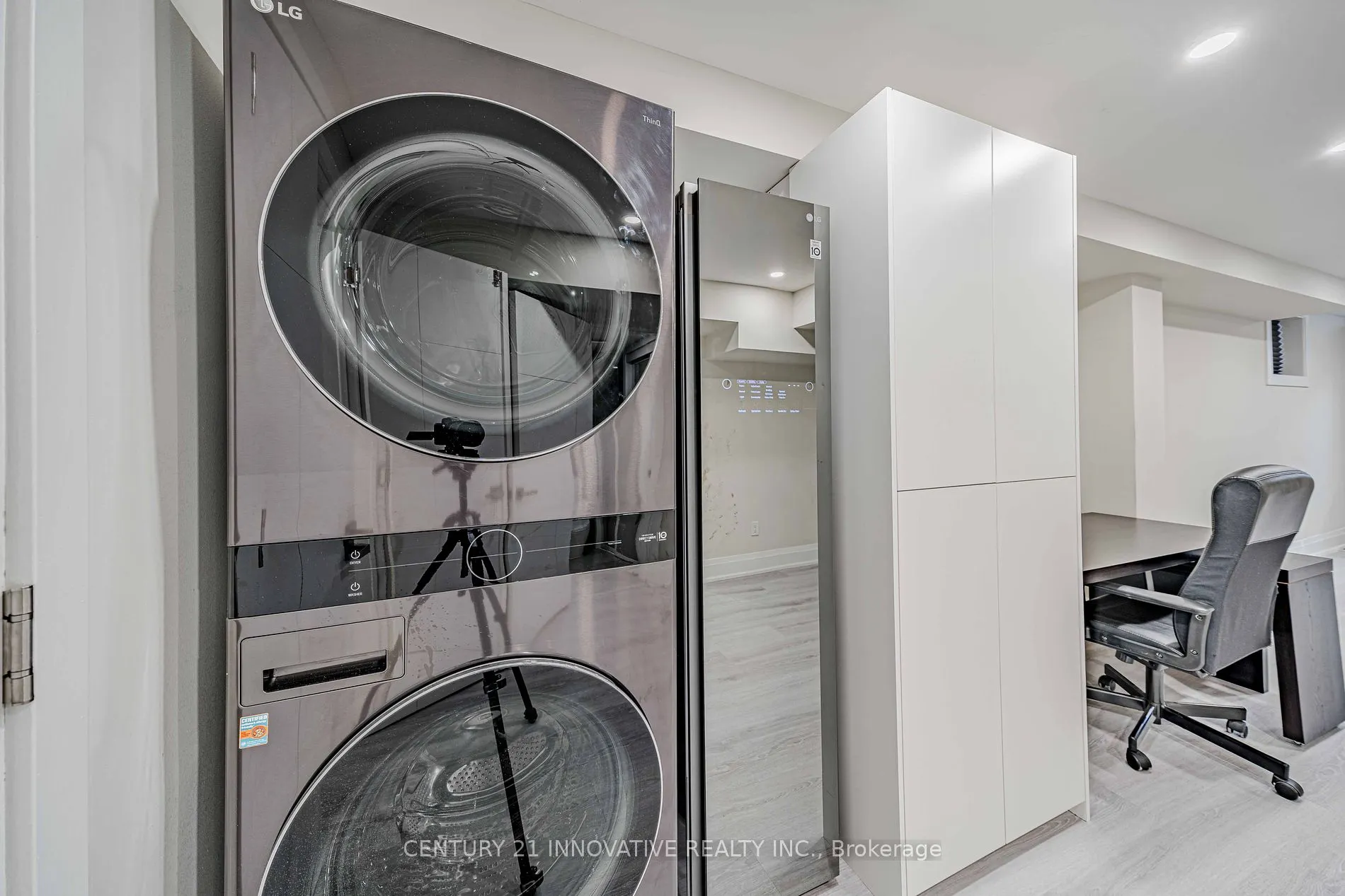 2605 Devonsley Cres