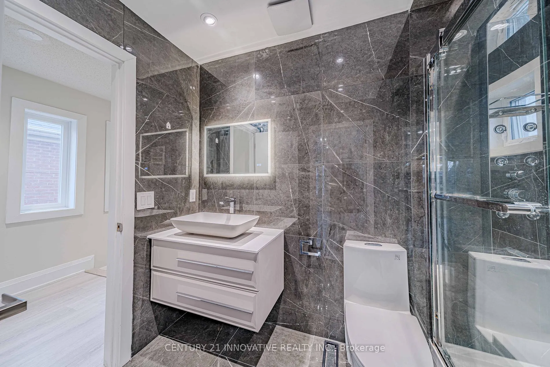 2605 Devonsley Cres