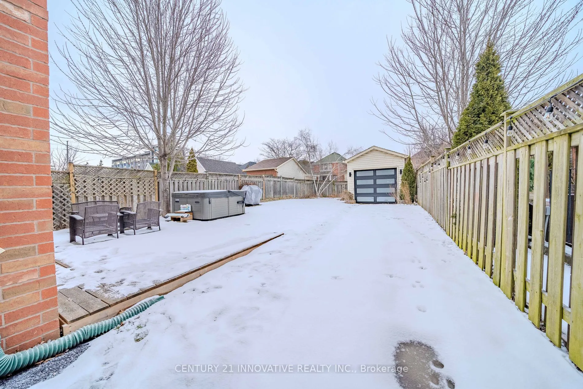2605 Devonsley Cres