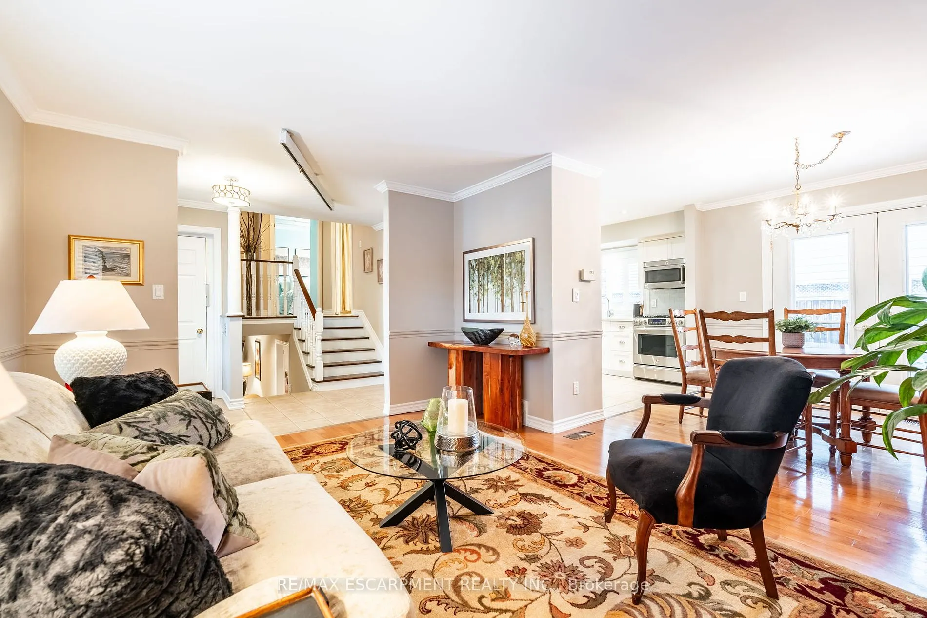 3237 Woodward Ave
