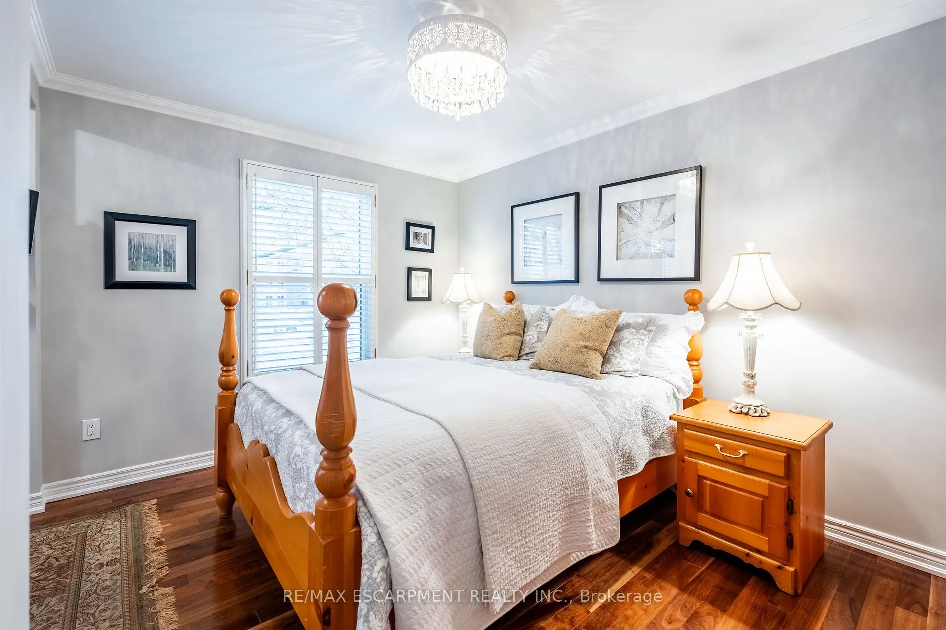 3237 Woodward Ave