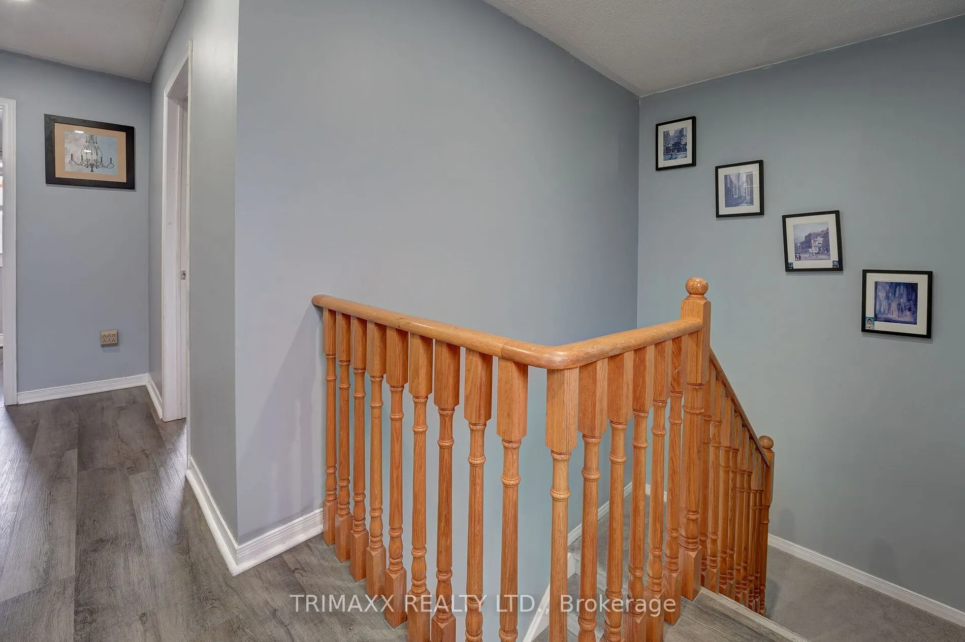 77 Stoneledge Circle N