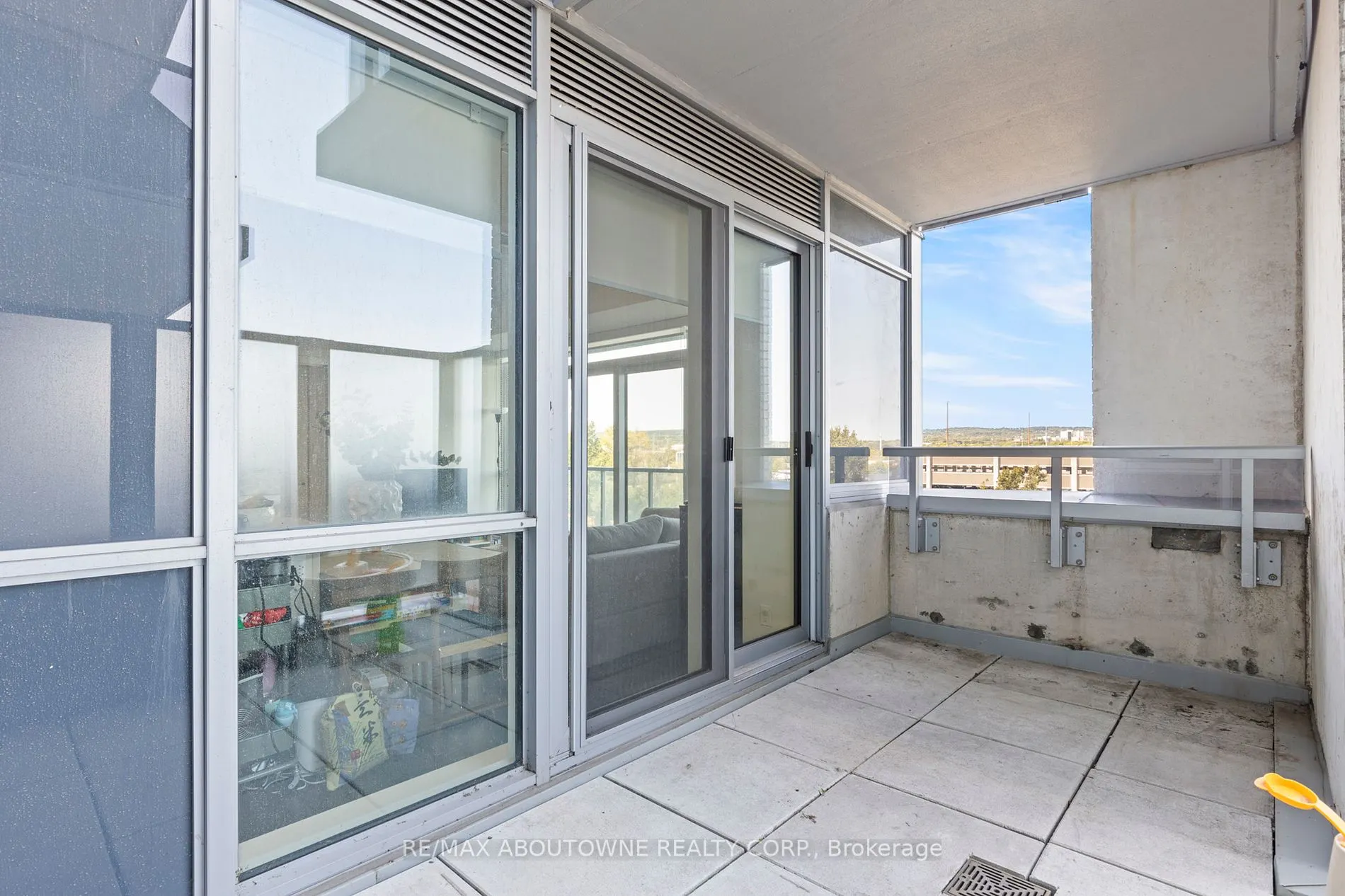 2087 Fairview St, #608