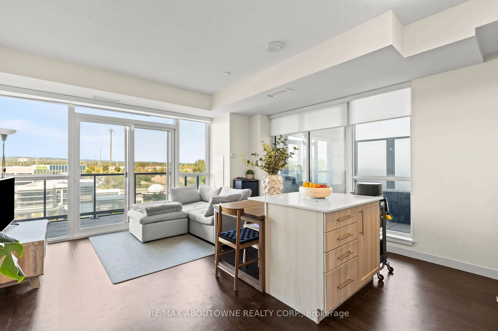 2087 Fairview St, #608