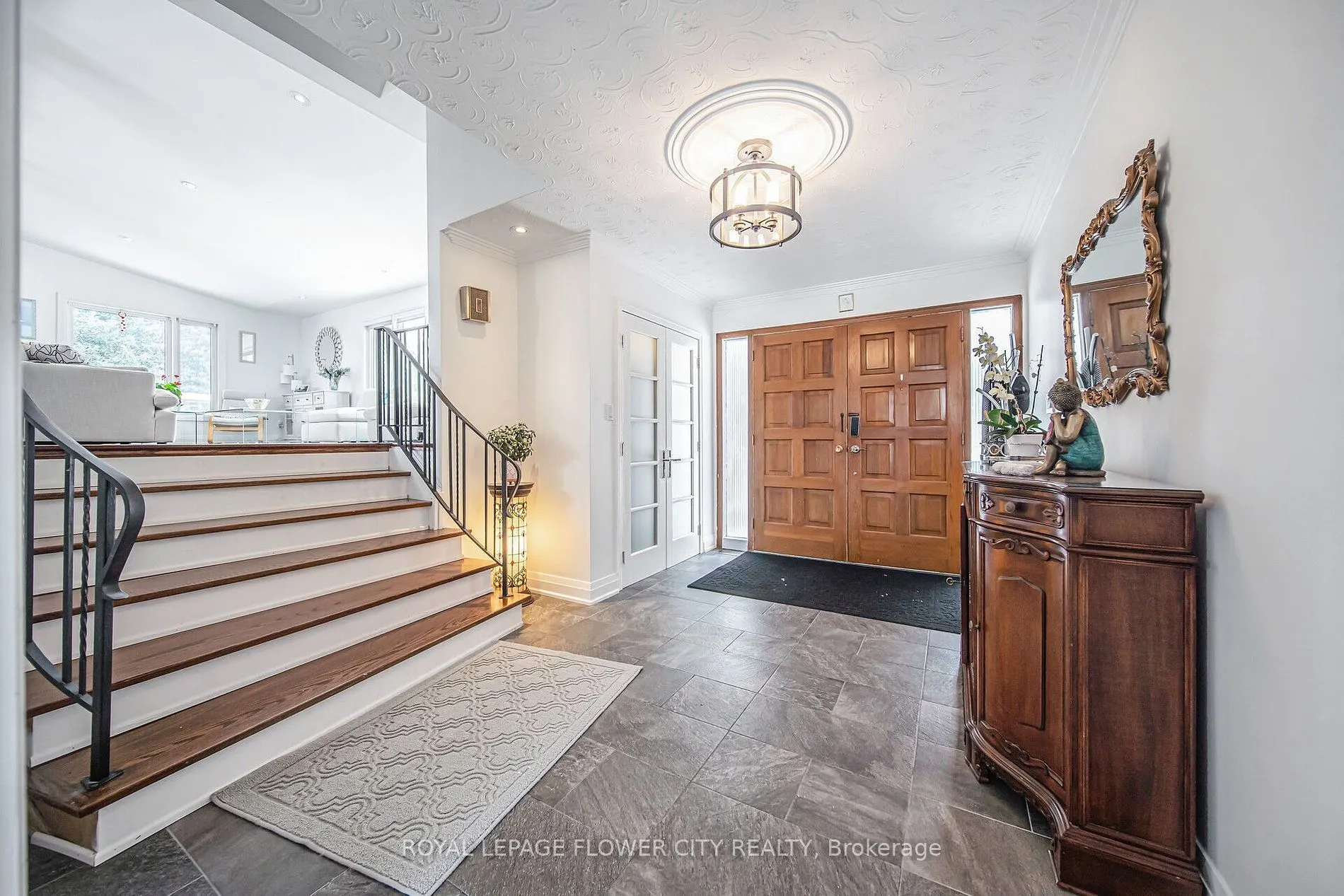 5 Glenn Crt