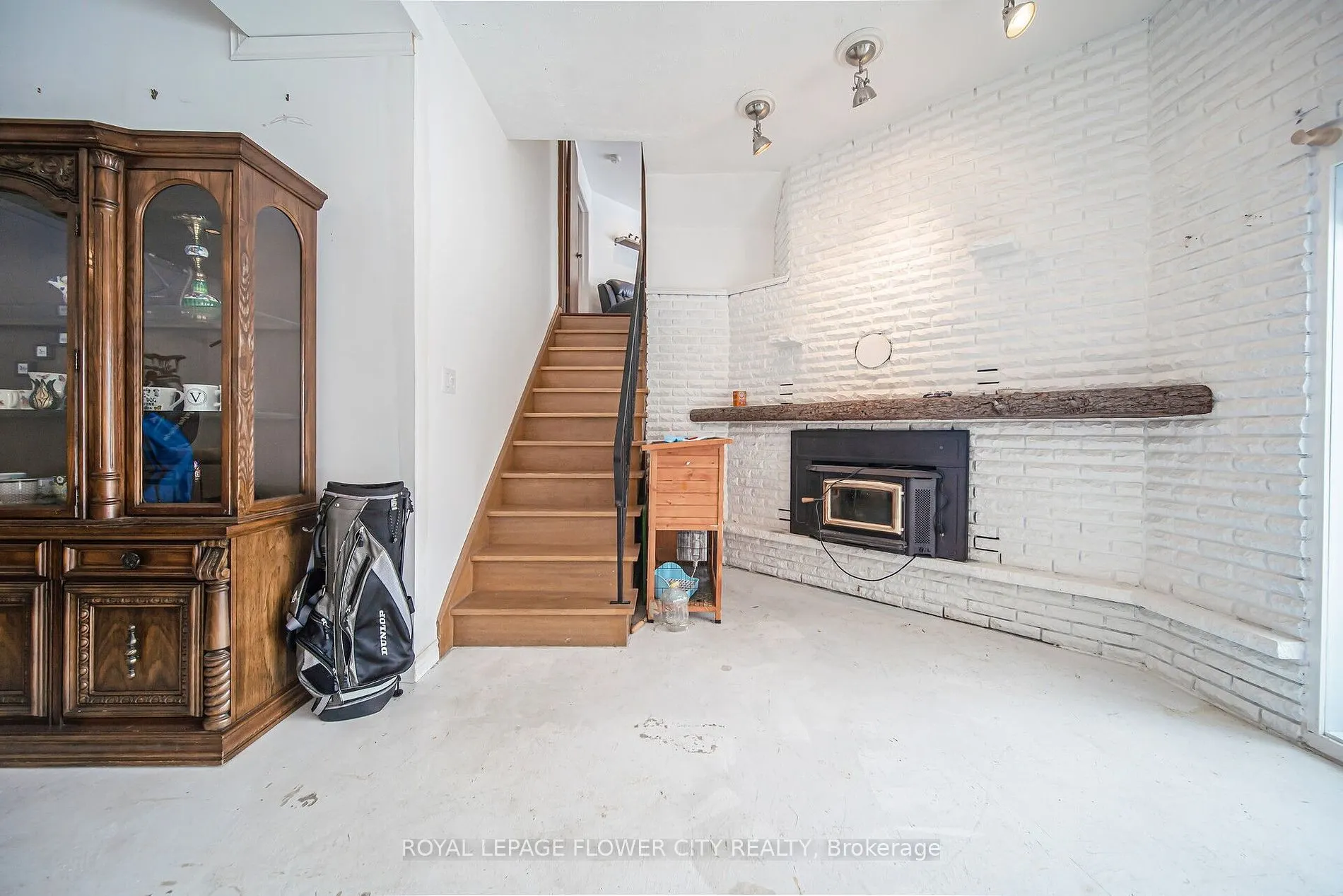 5 Glenn Crt