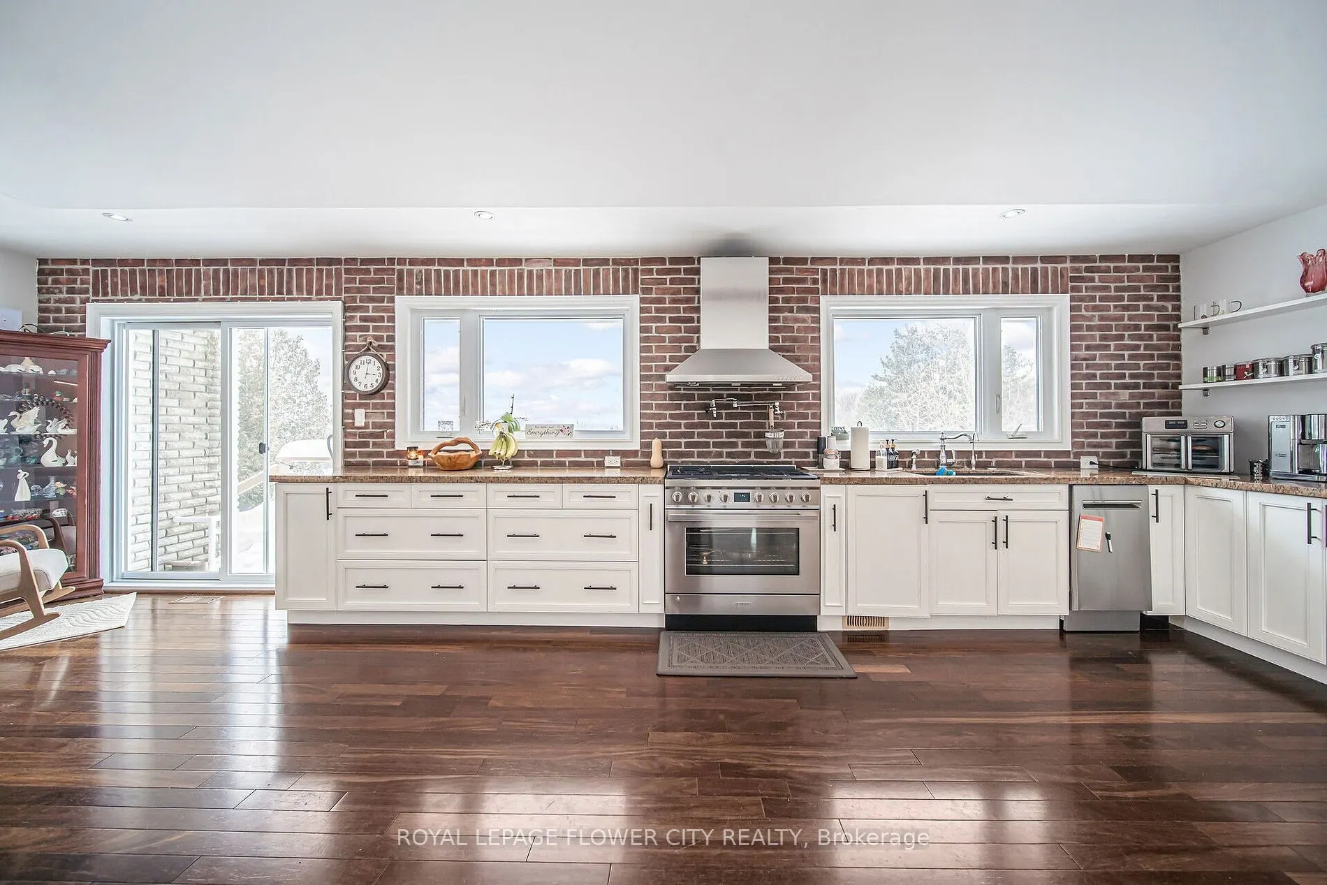 5 Glenn Crt