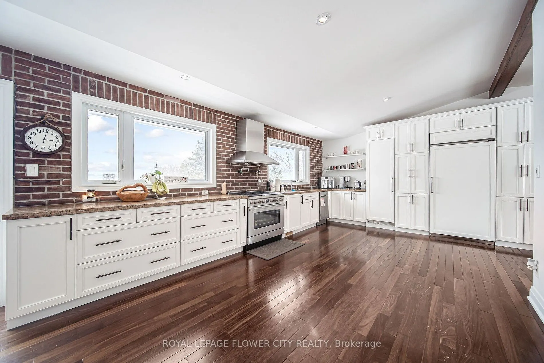 5 Glenn Crt