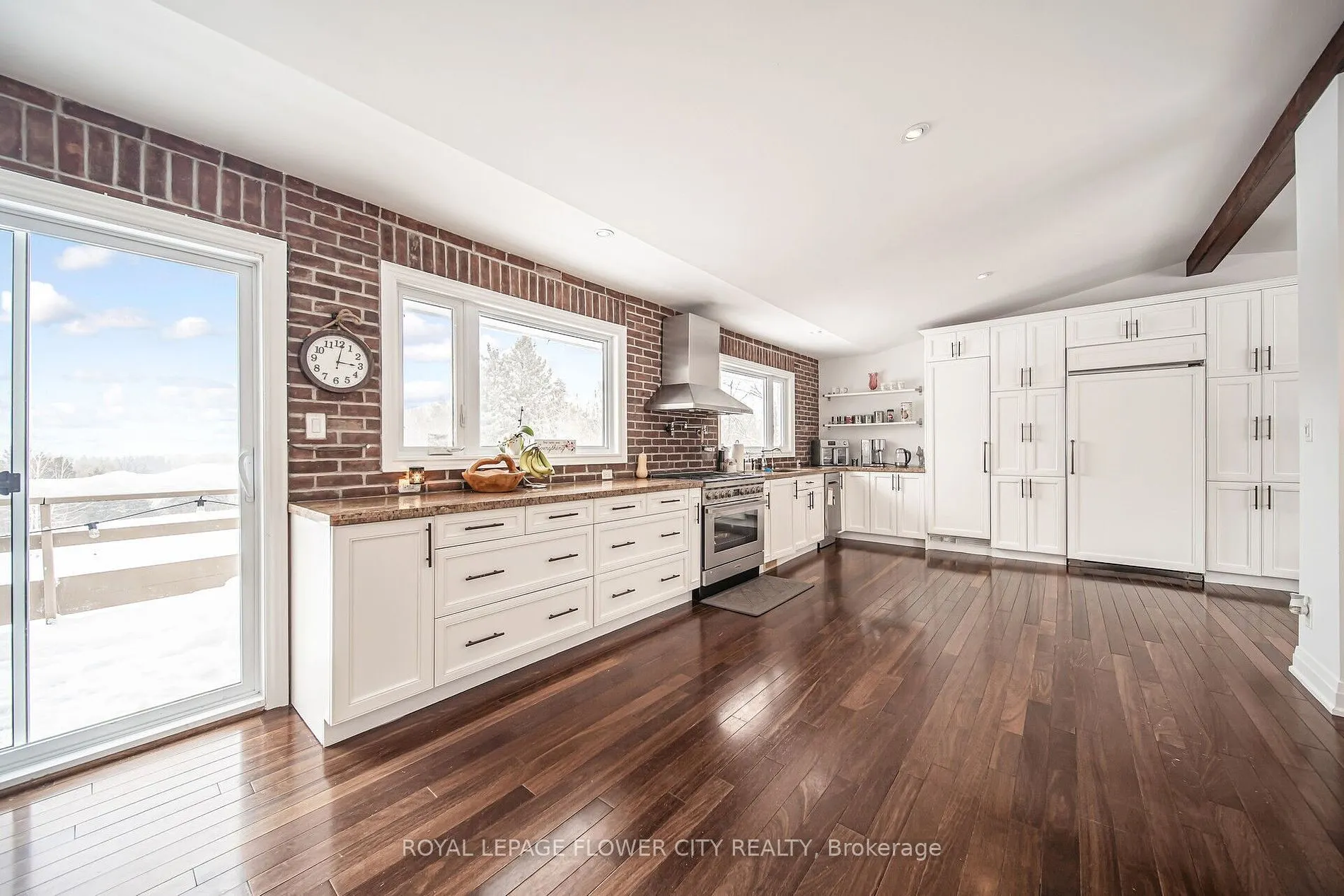 5 Glenn Crt