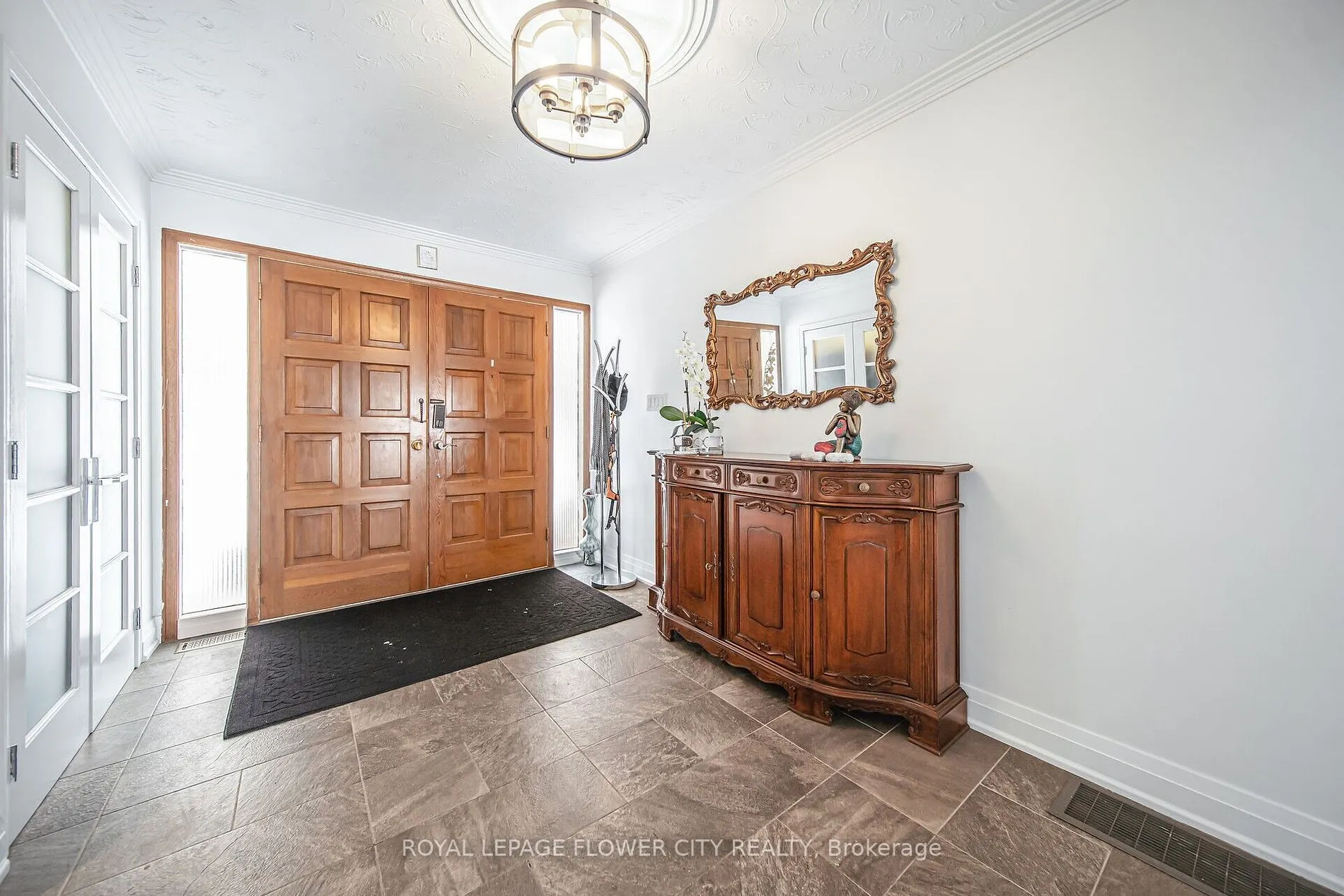 5 Glenn Crt