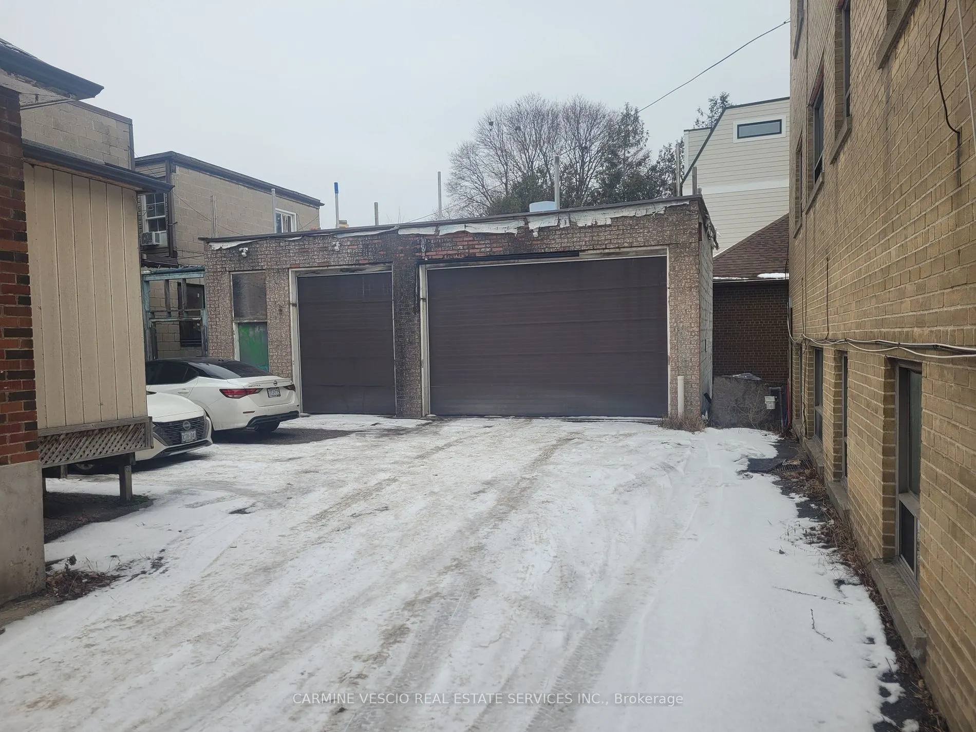 2497 Dufferin Street