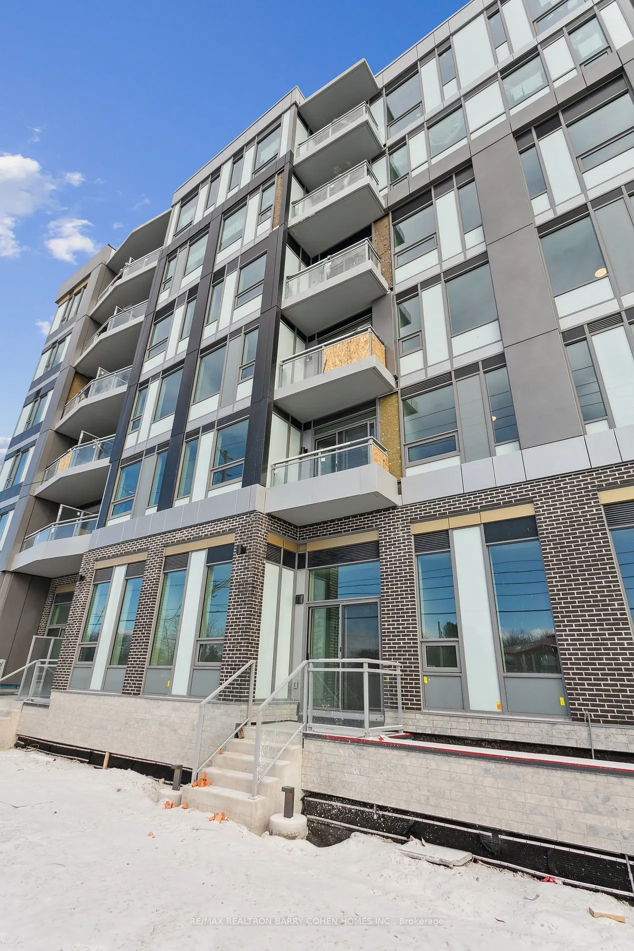 2501 Saw Whet Blvd, #127
