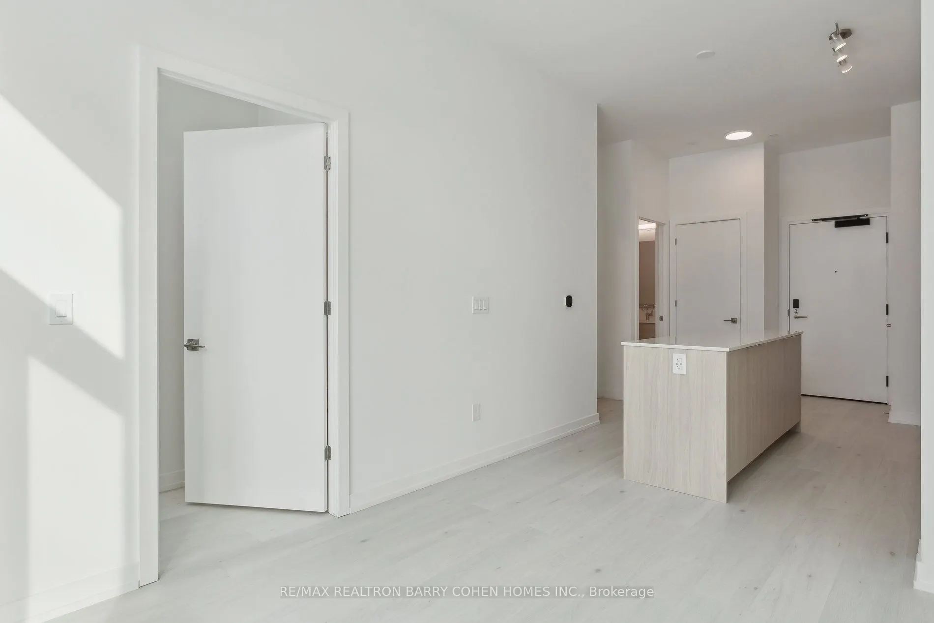 2501 Saw Whet Blvd, #127
